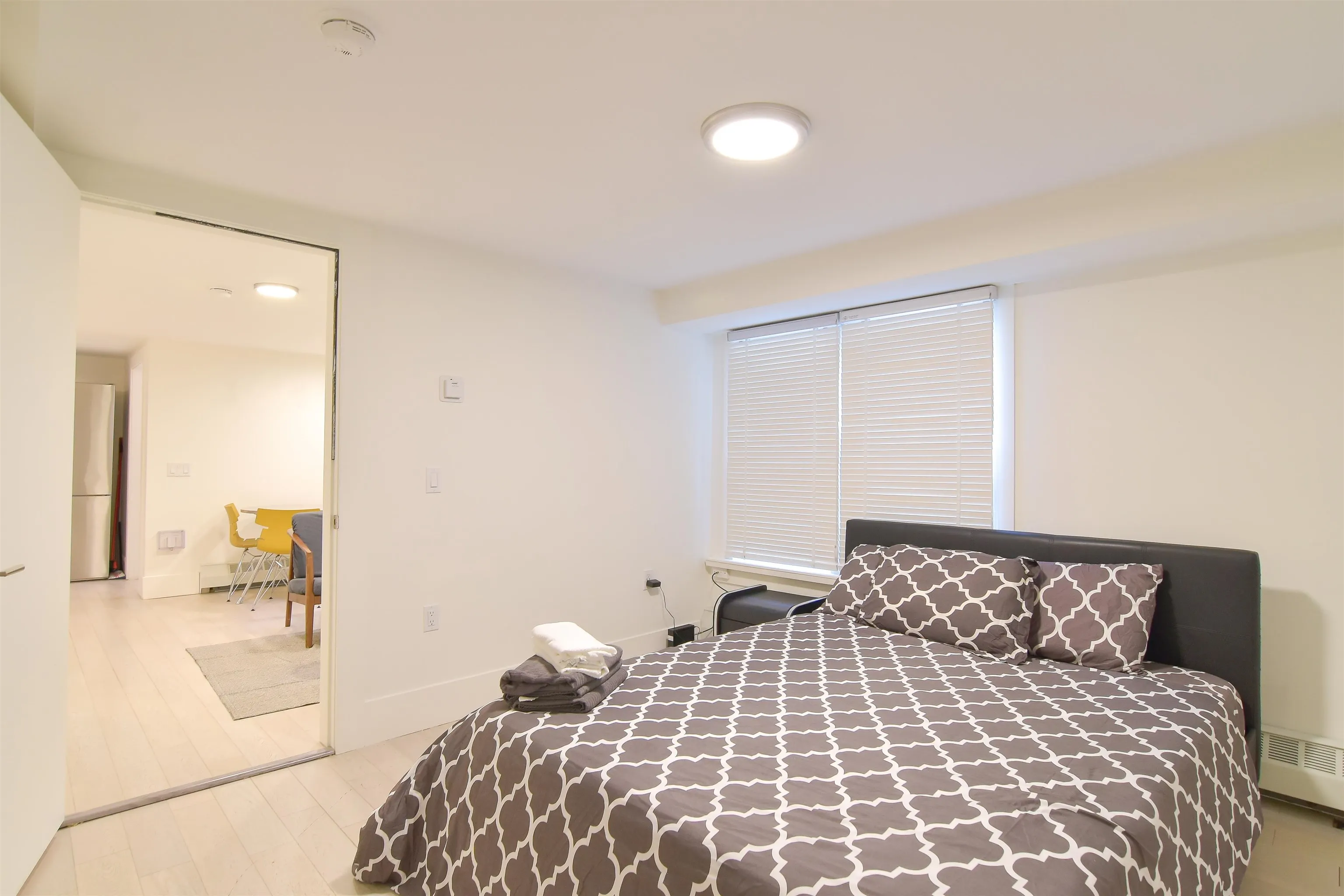 1425 Haro Street #002