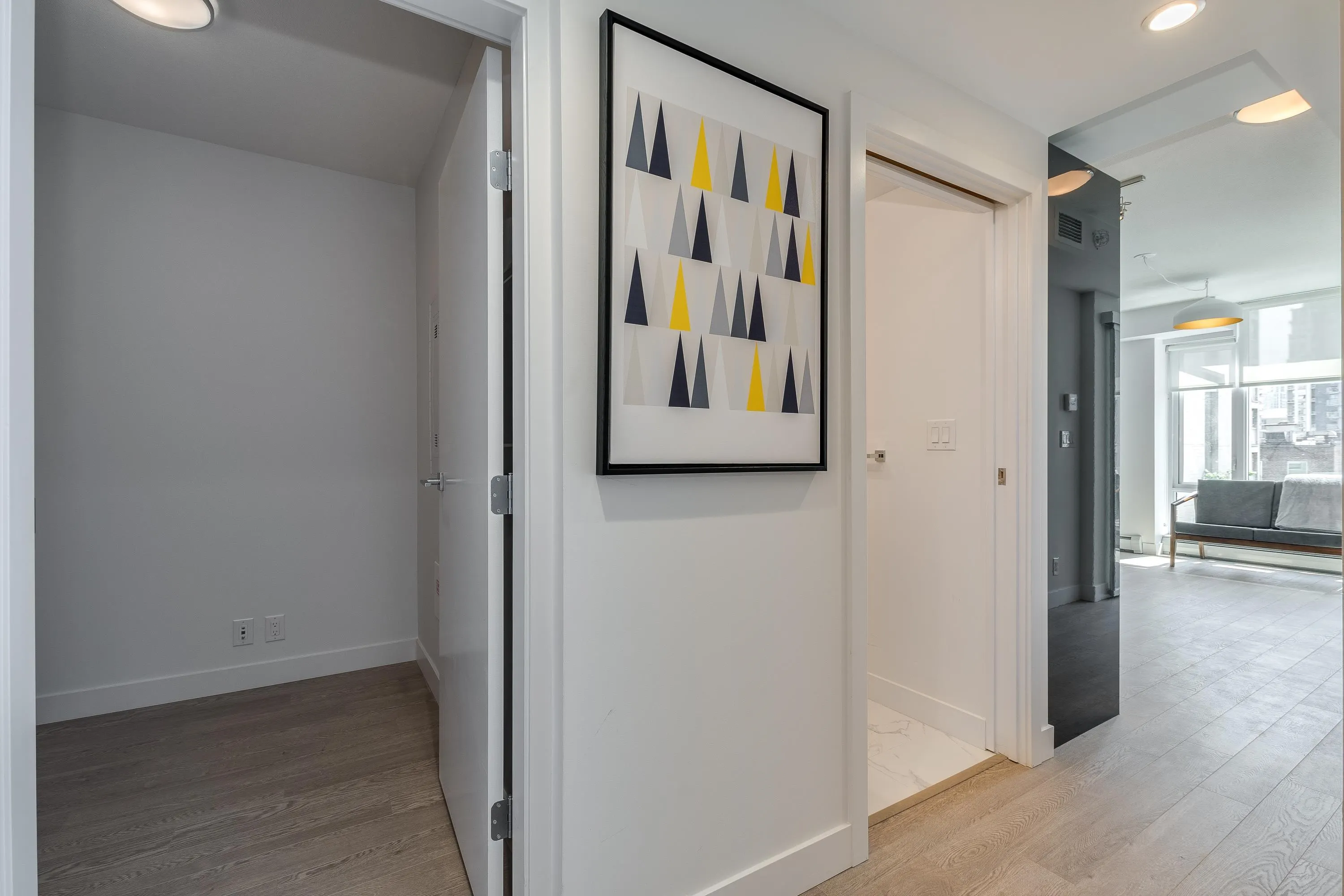 1283 Howe Street #605