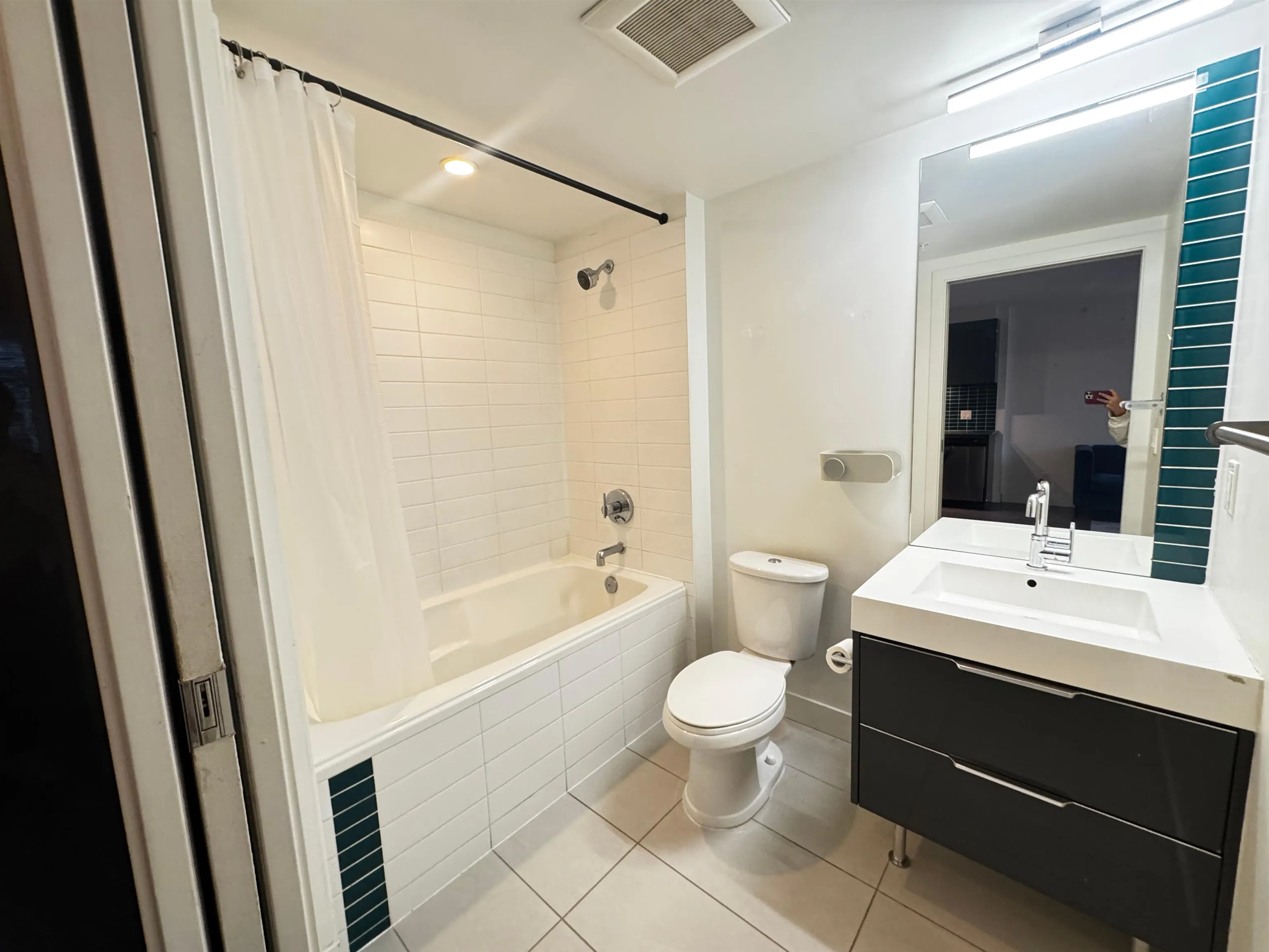 1325 Rolston Street #605