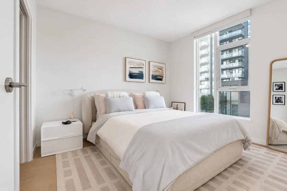 4168 Lougheed Highway #705