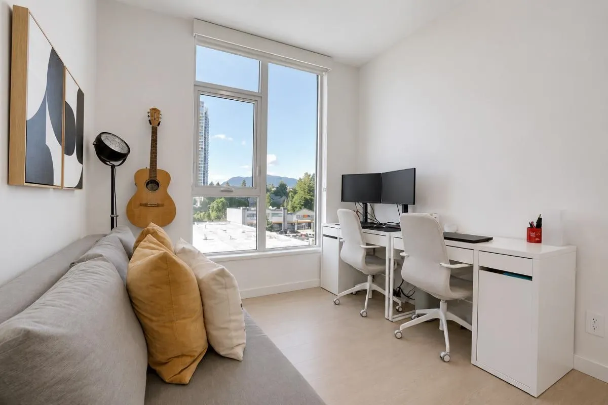 4168 Lougheed Highway #705