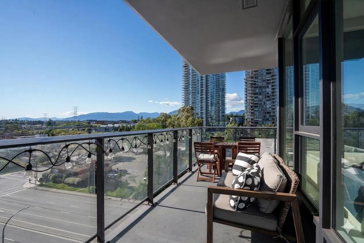 4168 Lougheed Highway #705