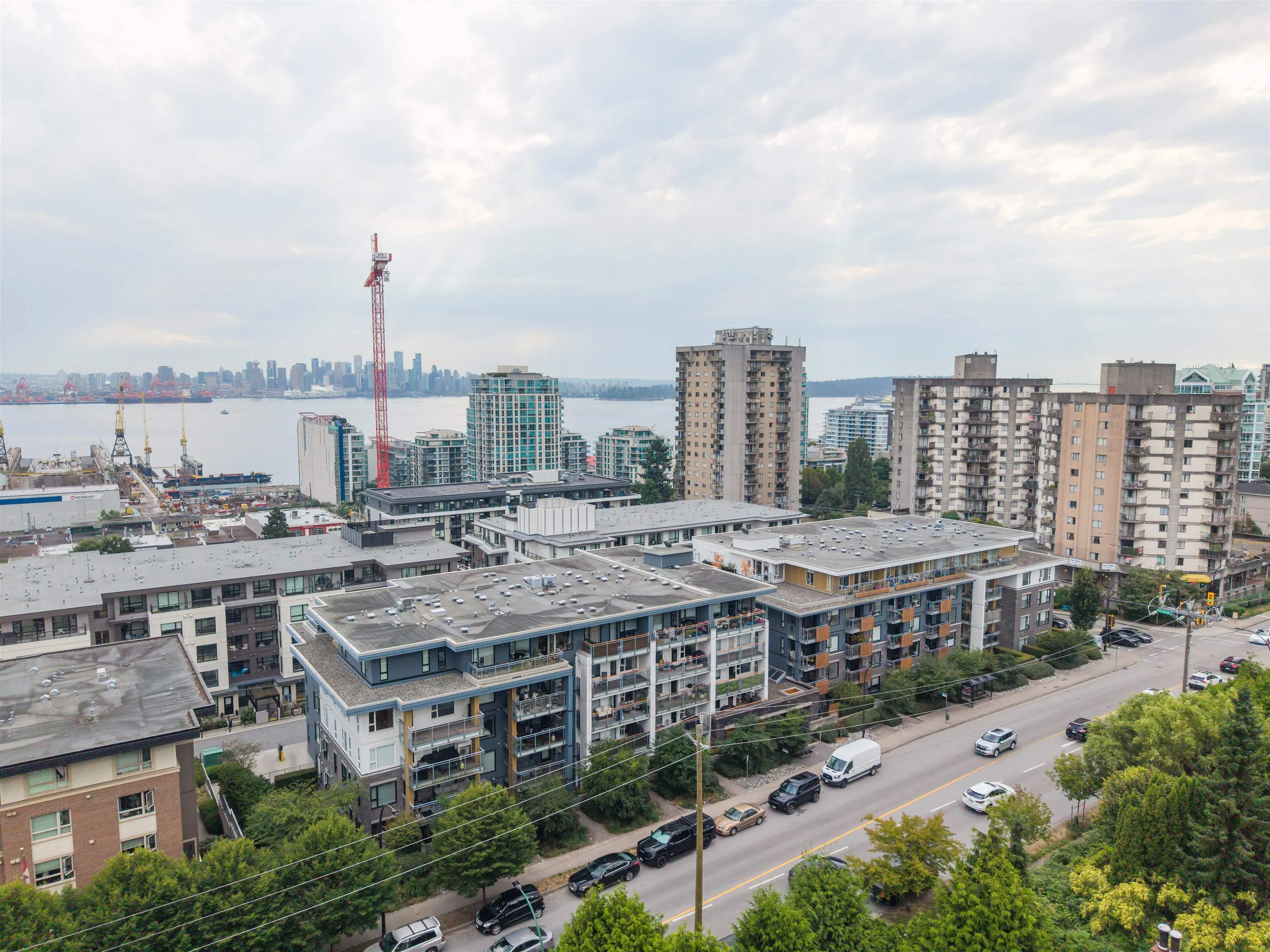 221 E 3rd Street #414
