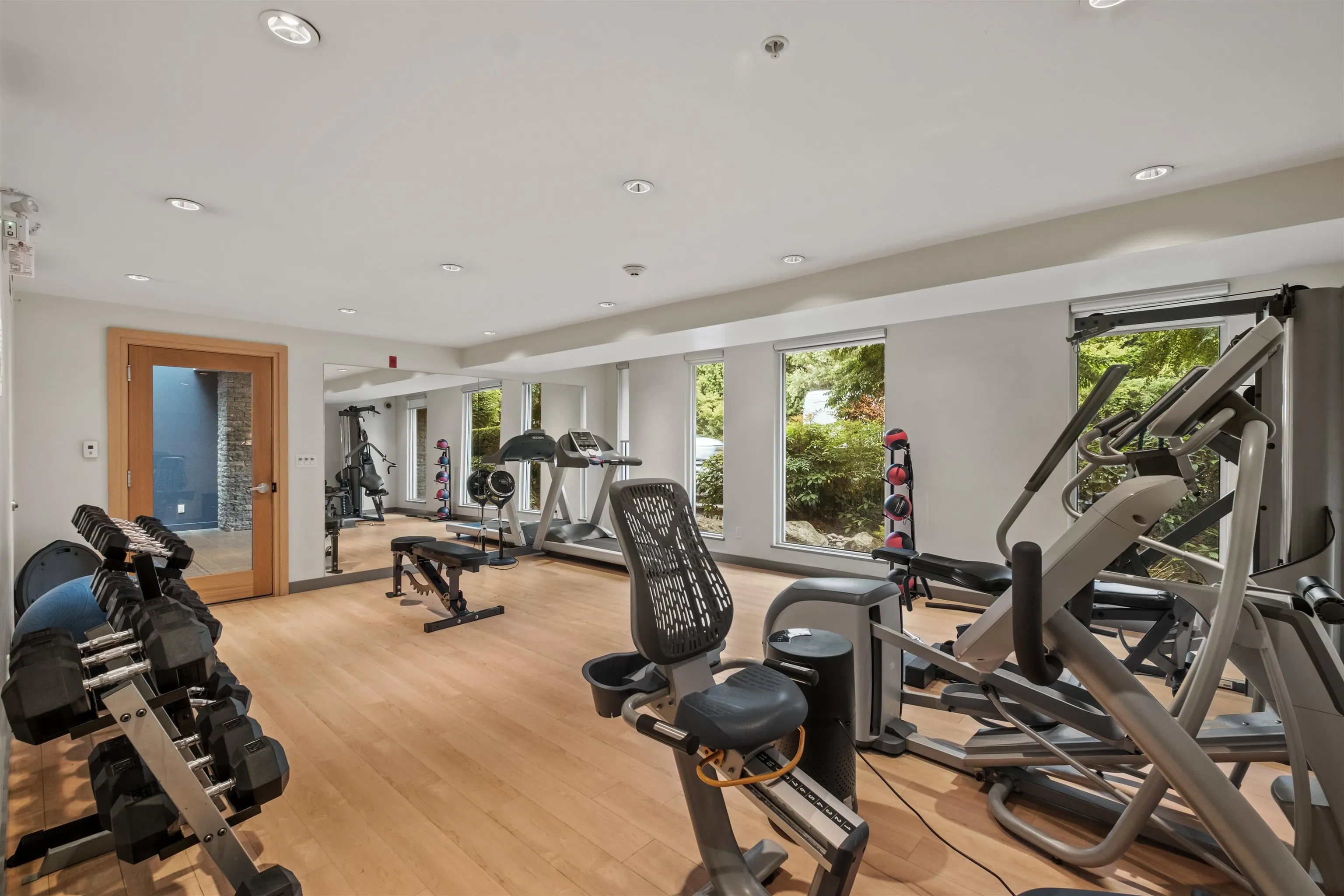 221 E 3rd Street #414