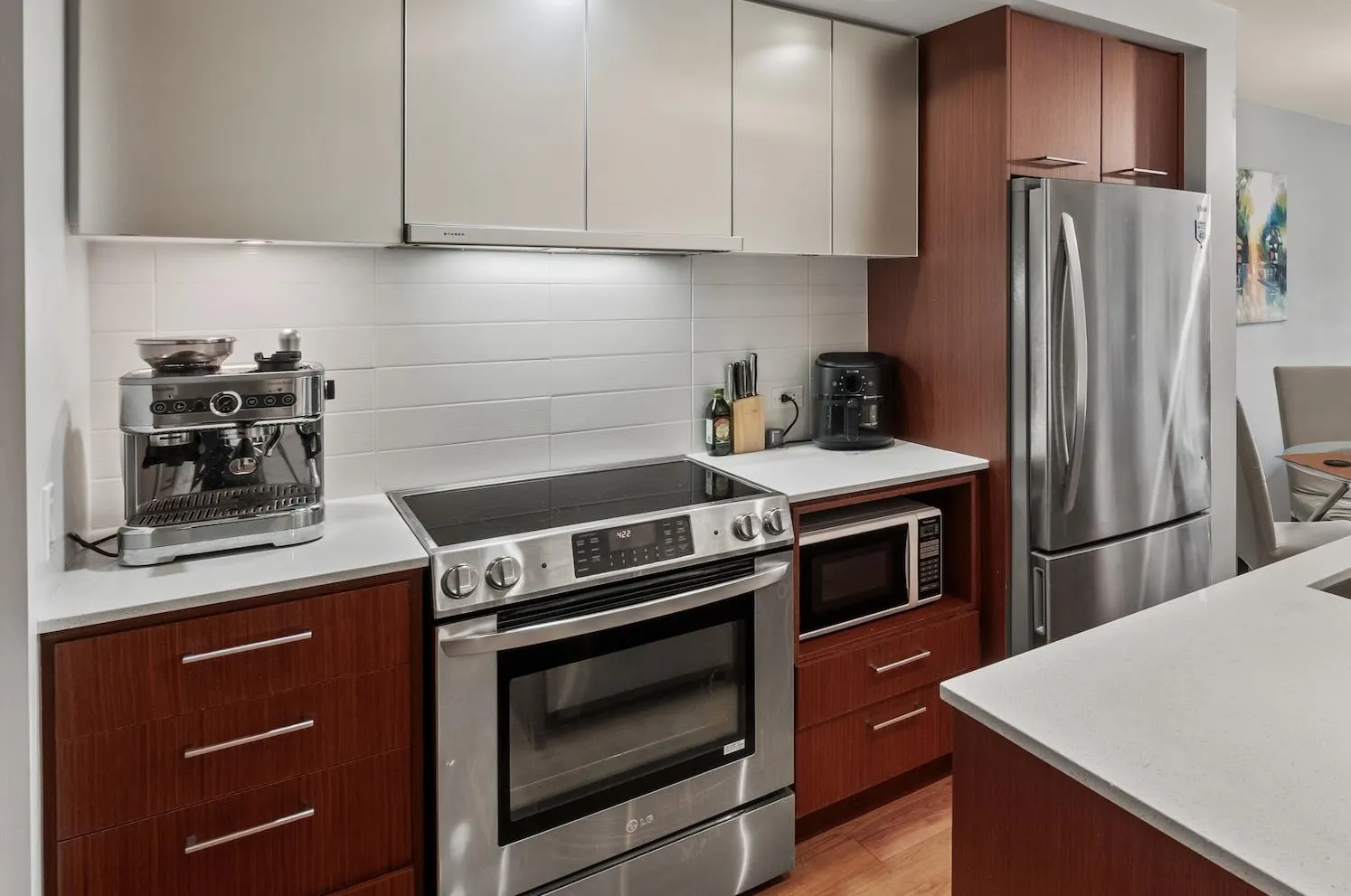 221 E 3rd Street #414