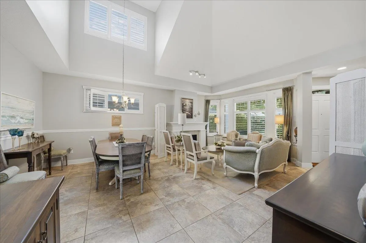 5900 Ferry Road #106