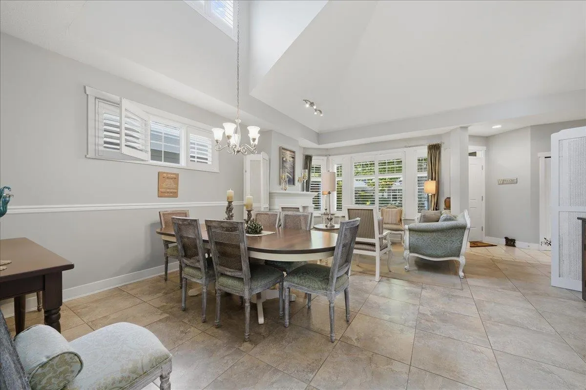 5900 Ferry Road #106