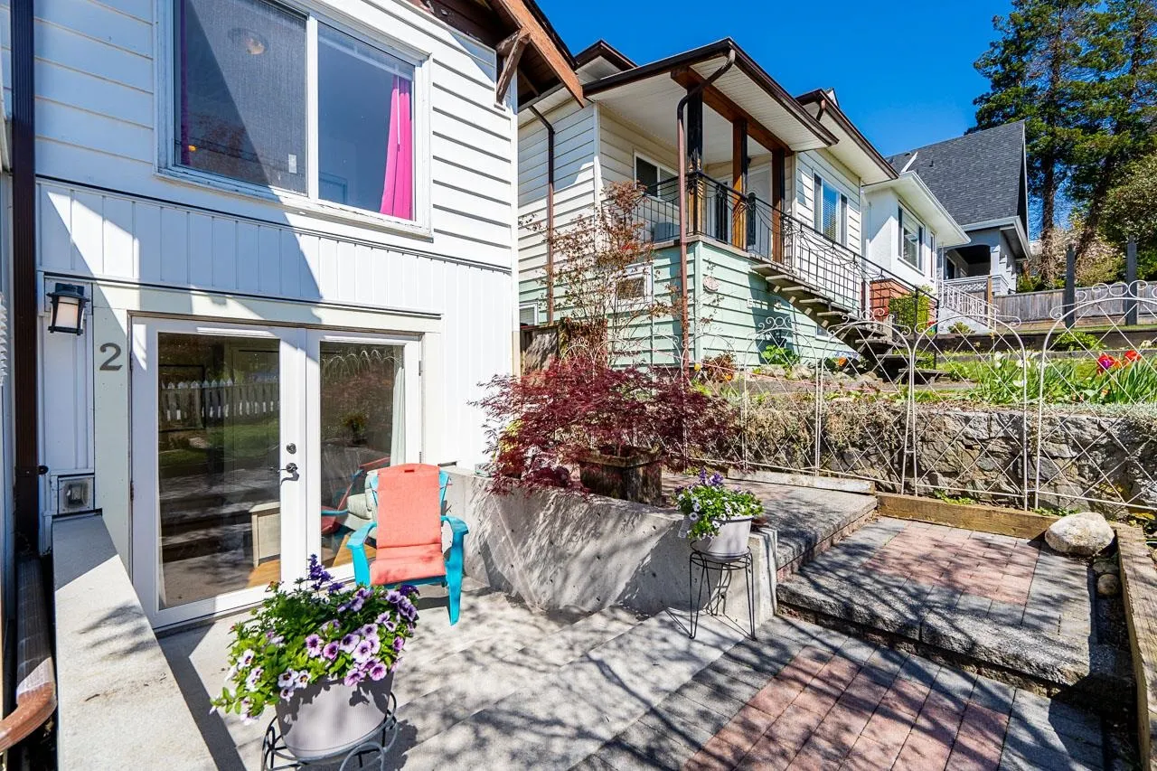 3415 Dundas Street