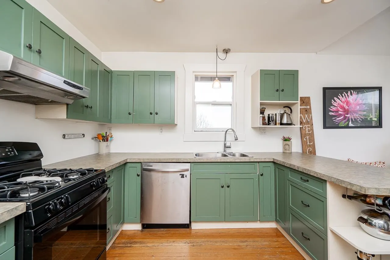 3415 Dundas Street
