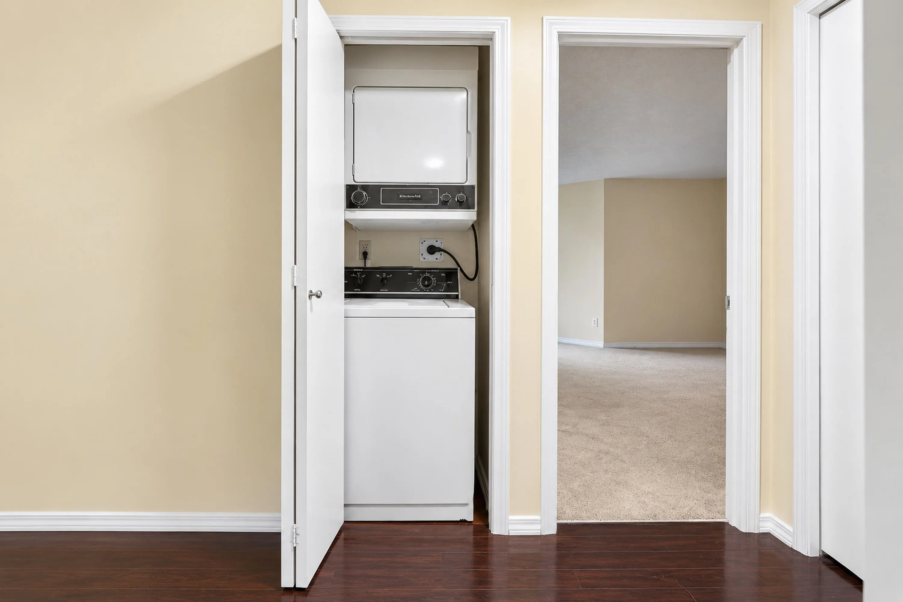 69 Jamieson Court #307