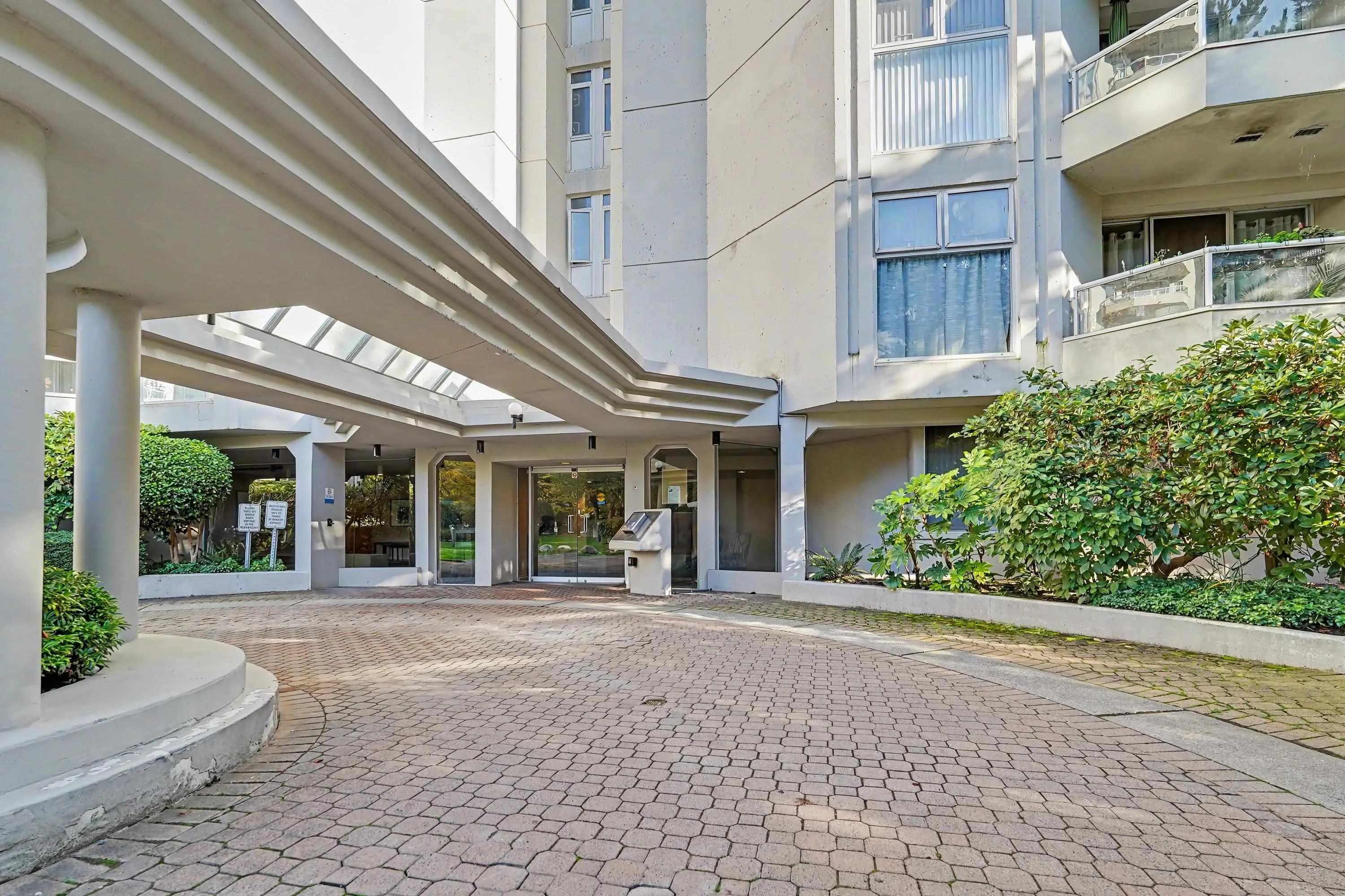 69 Jamieson Court #307