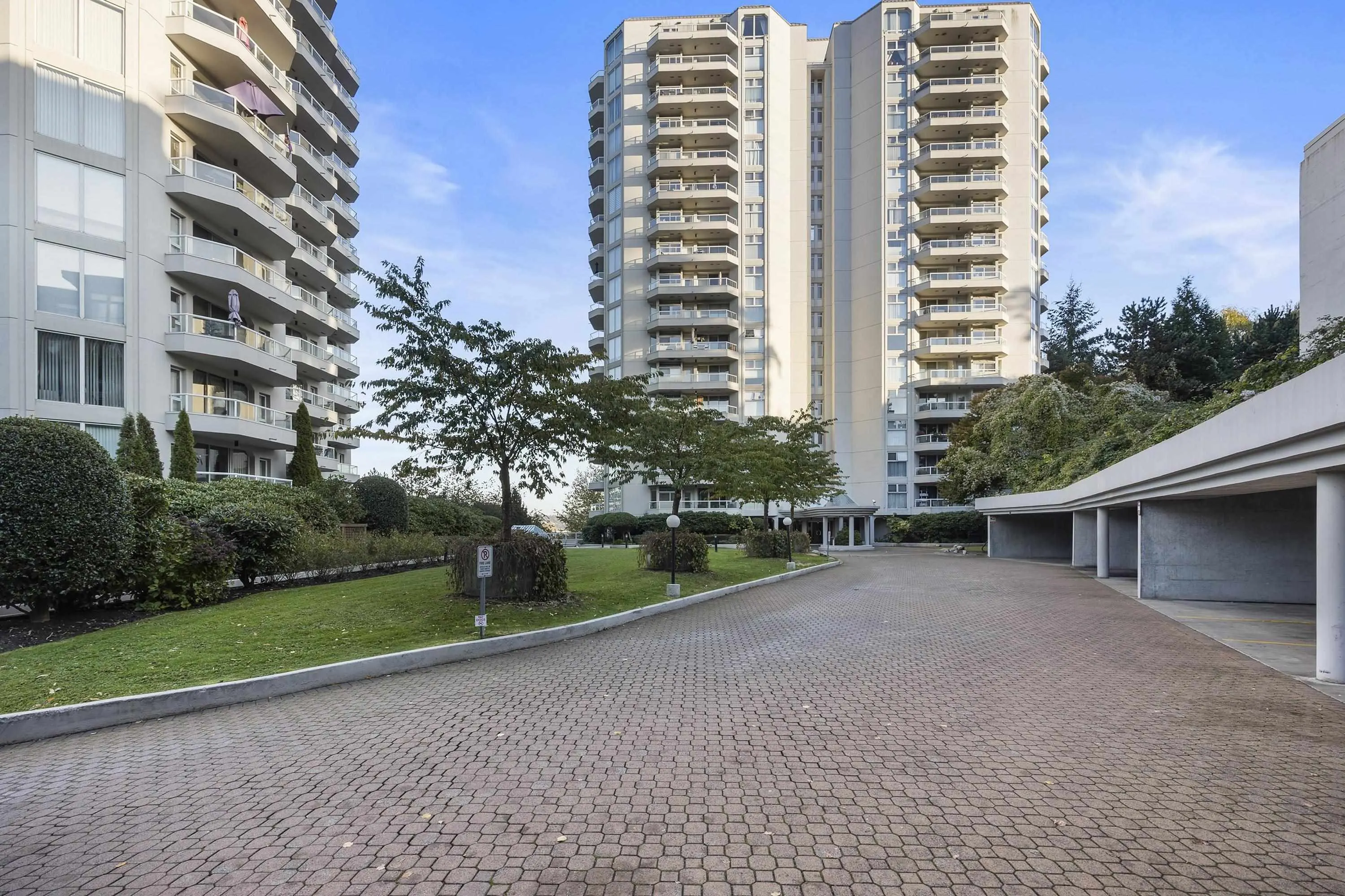 69 Jamieson Court #307