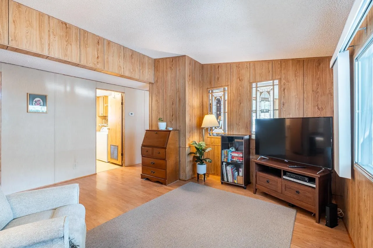 145 King Edward Street #20