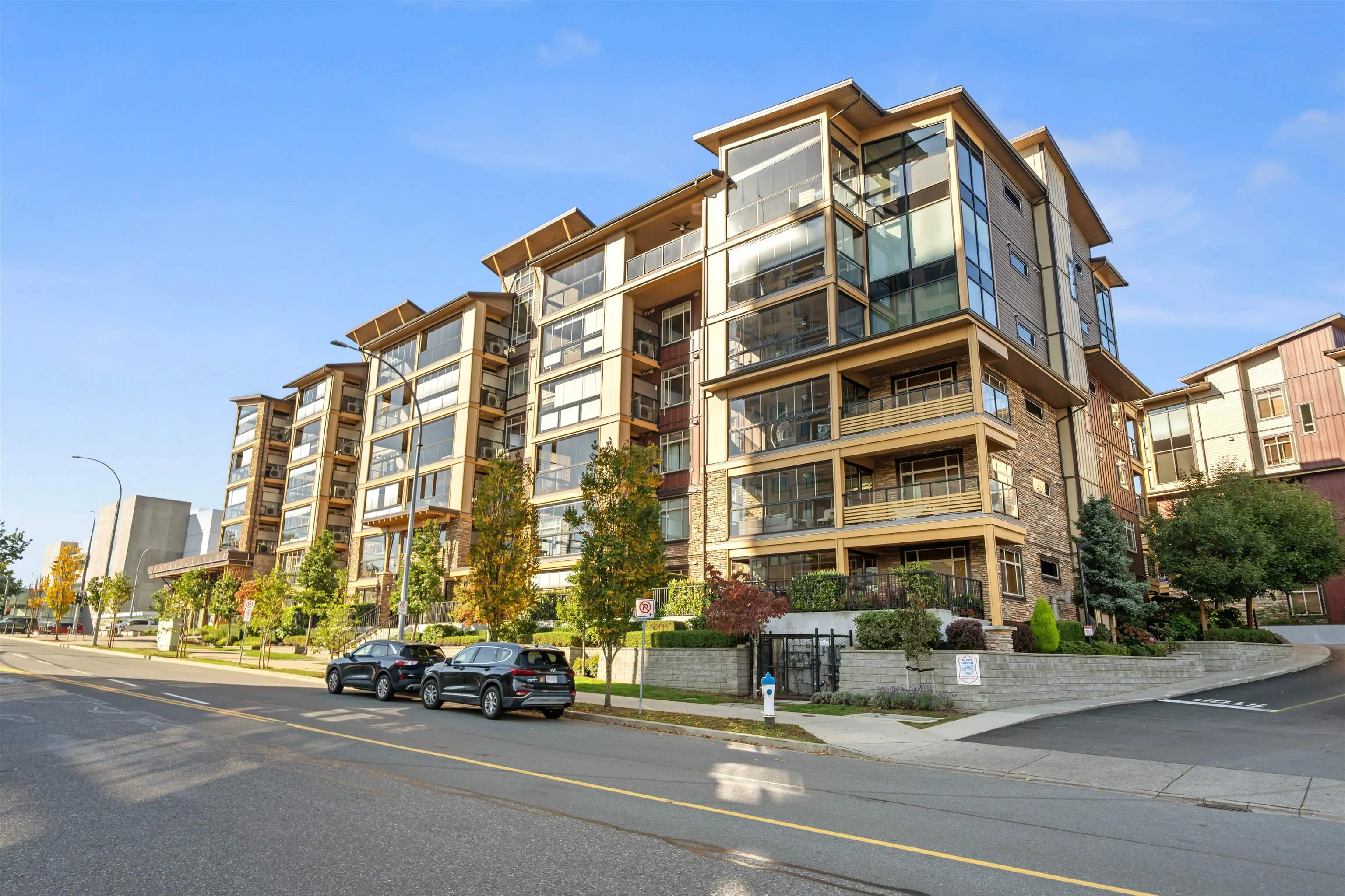 2860 Trethewey Street #208