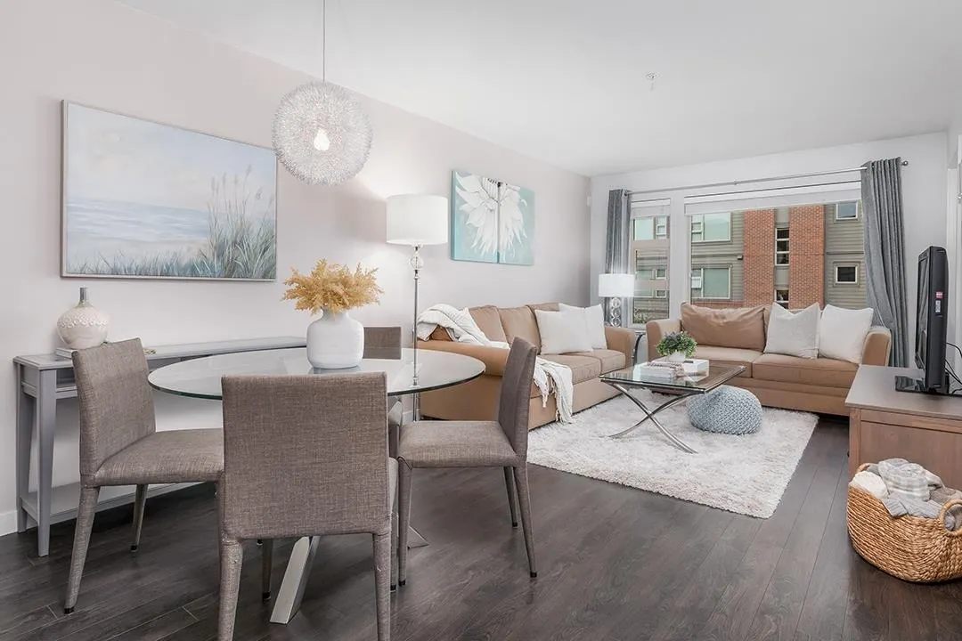1673 Lloyd Avenue #301