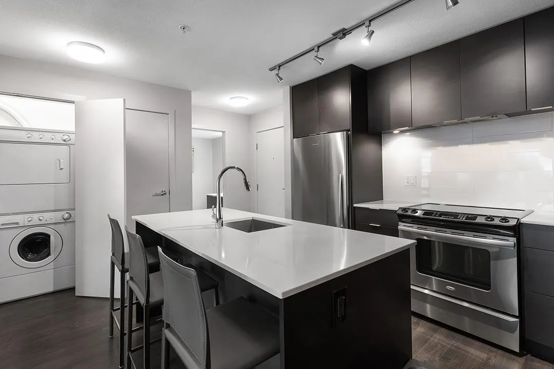 1673 Lloyd Avenue #301