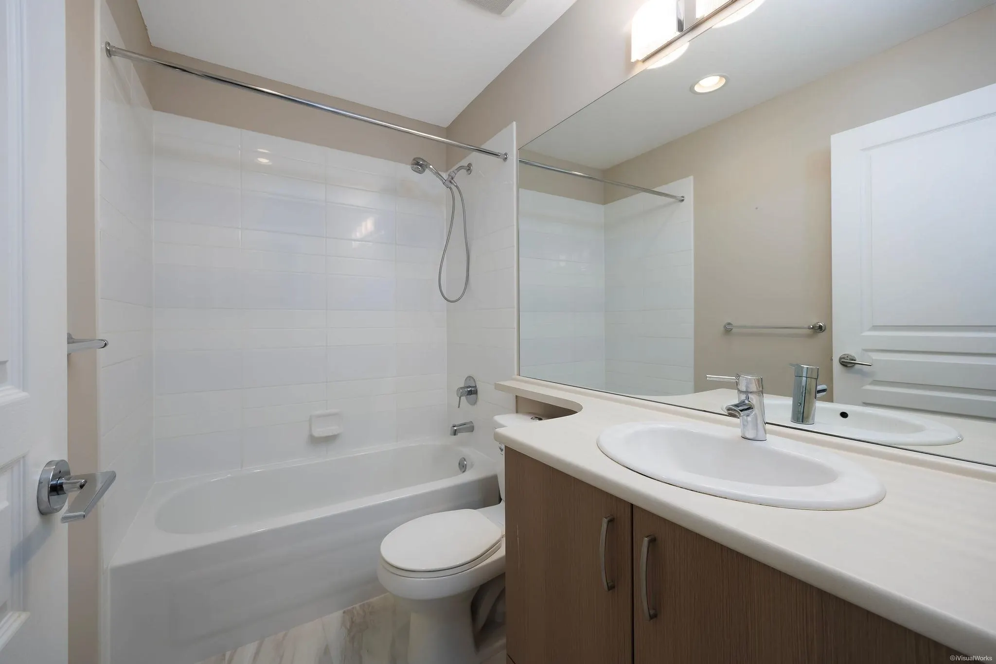 10415 Delsom Crescent #23