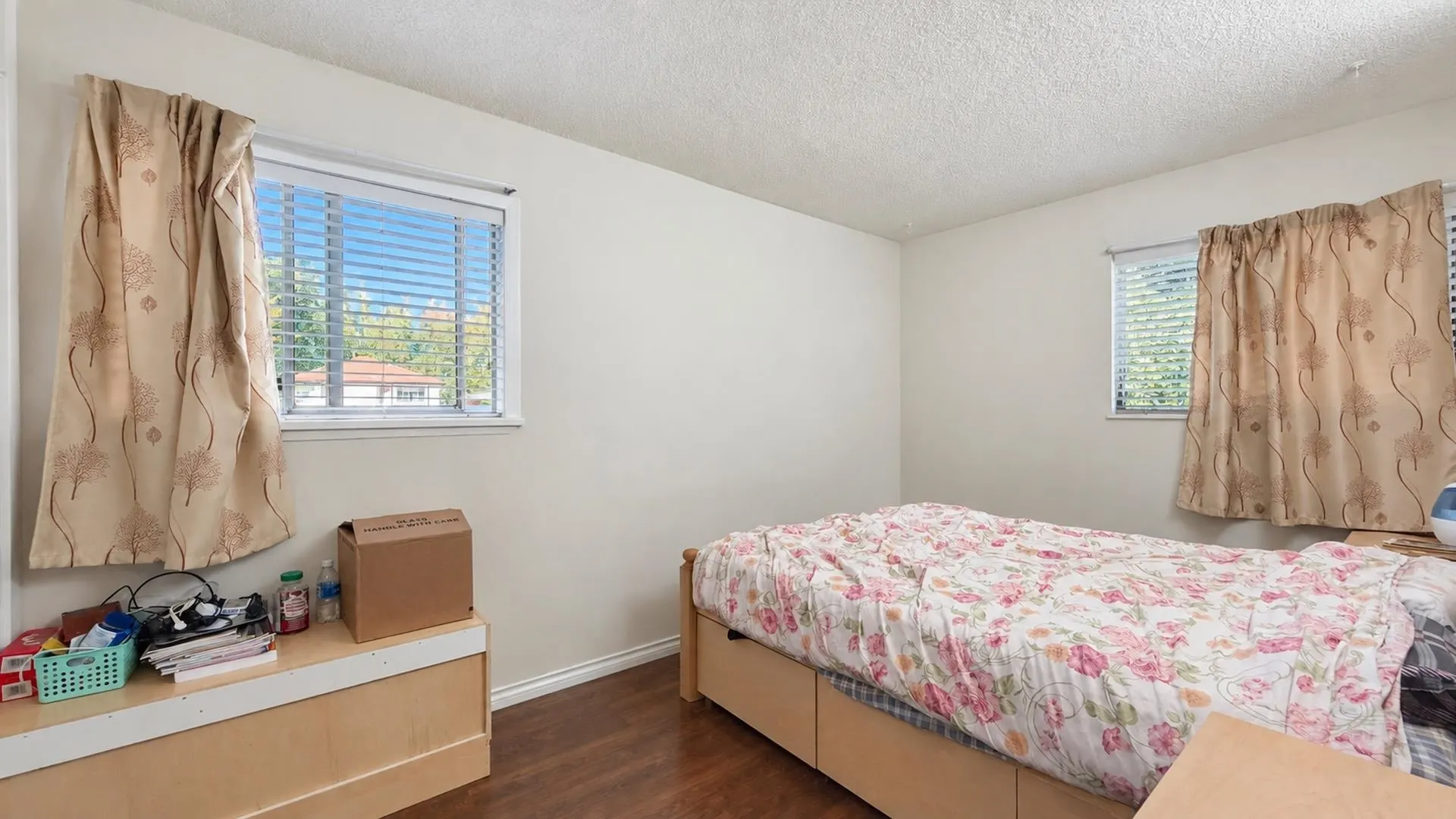 3417 E 49th Avenue #29