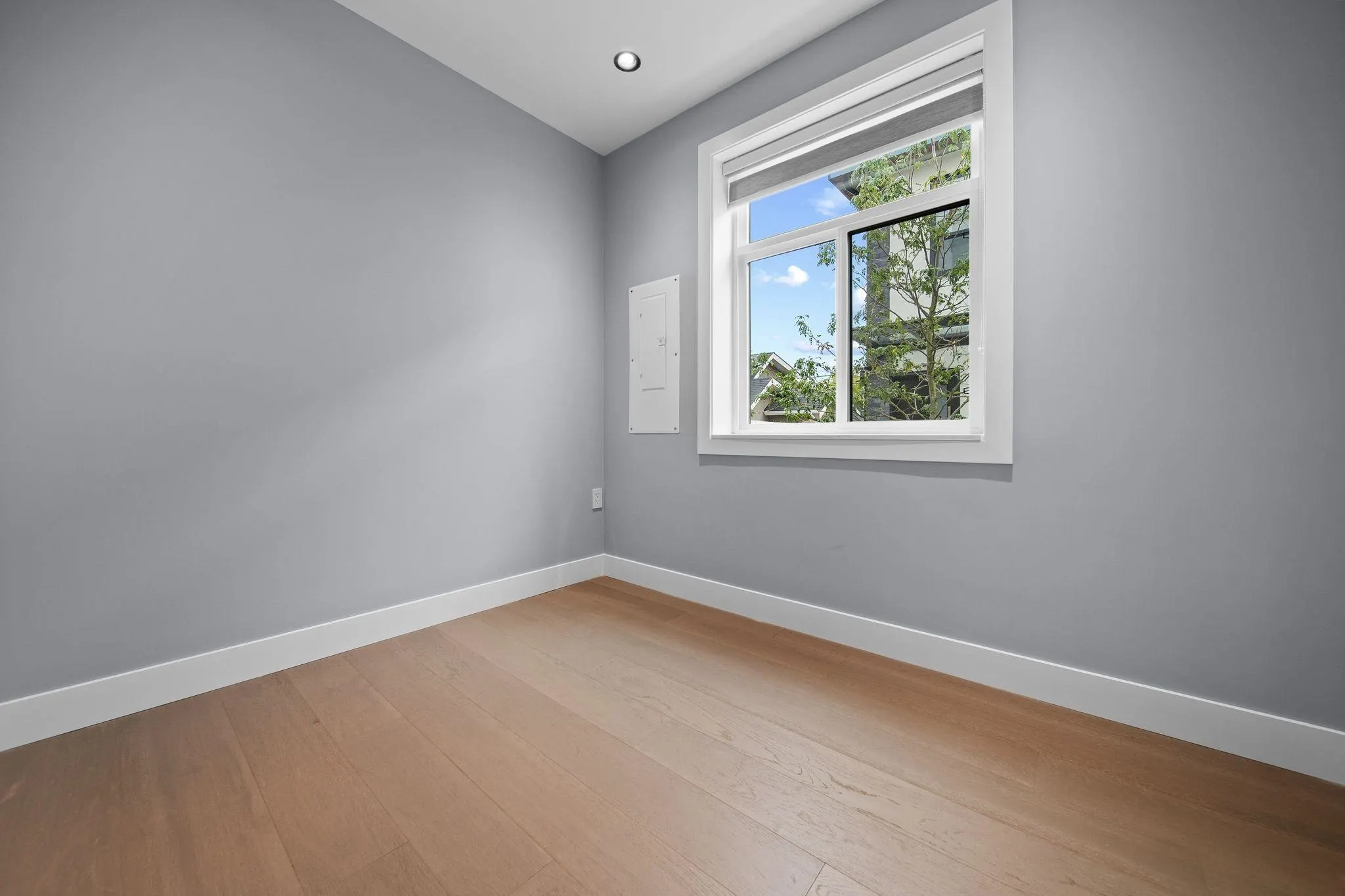 2557 W King Edward Street #1
