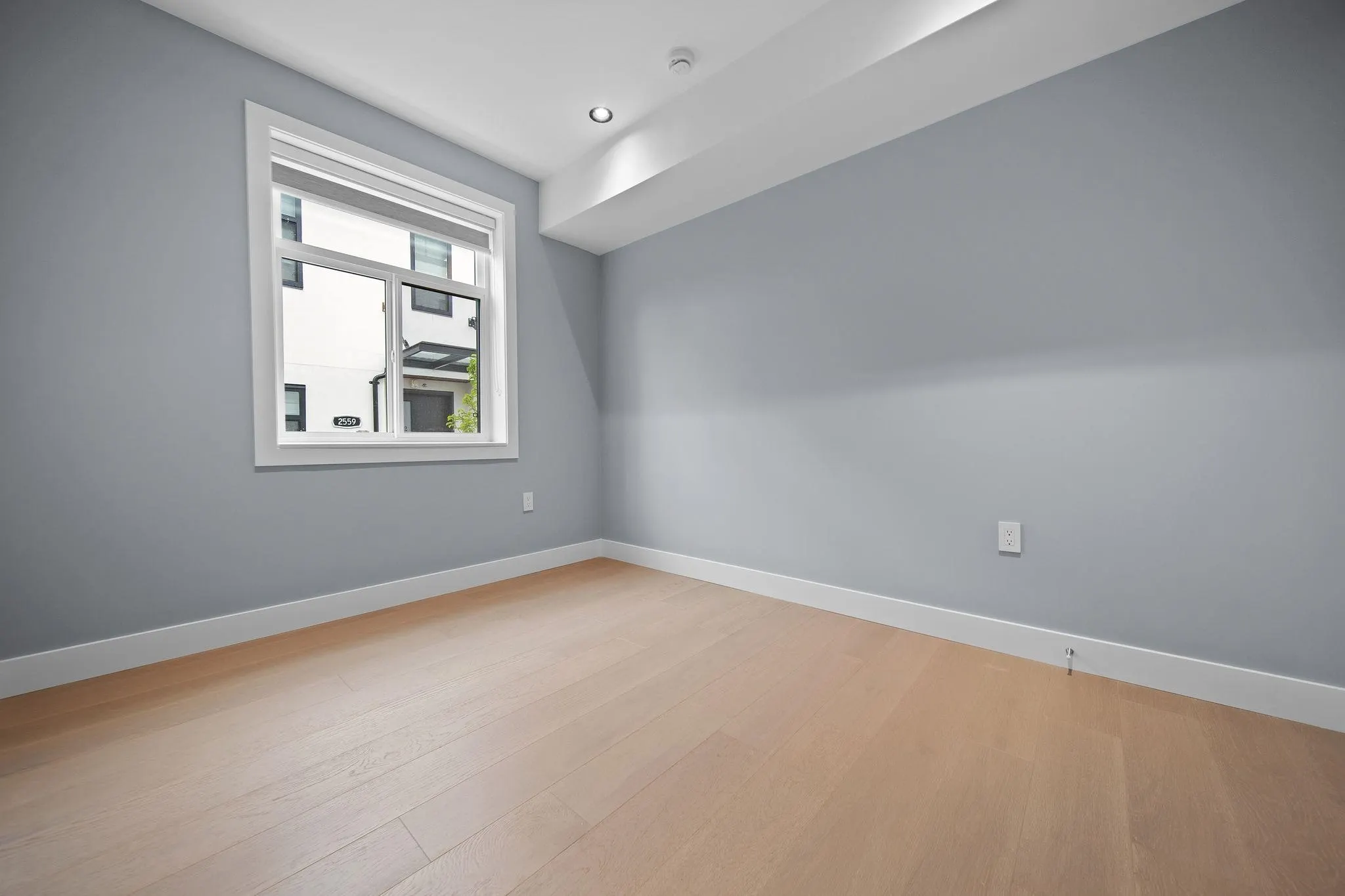 2557 W King Edward Avenue #1