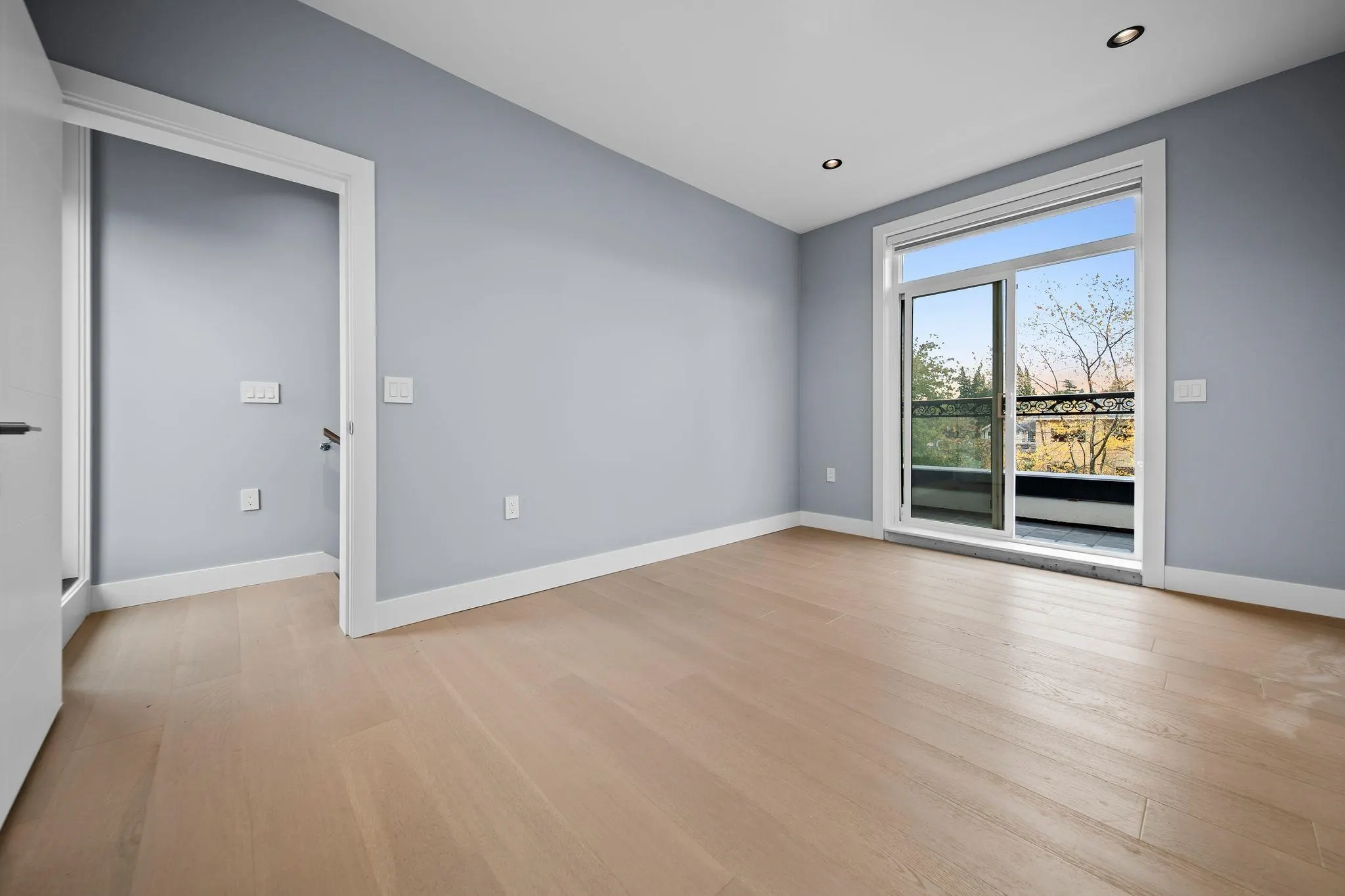 2557 W King Edward Avenue #2