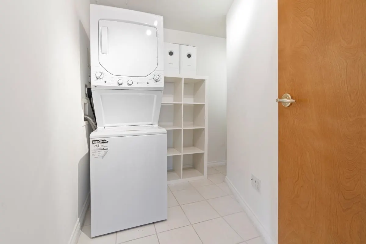 1111 W Pender Street #3501
