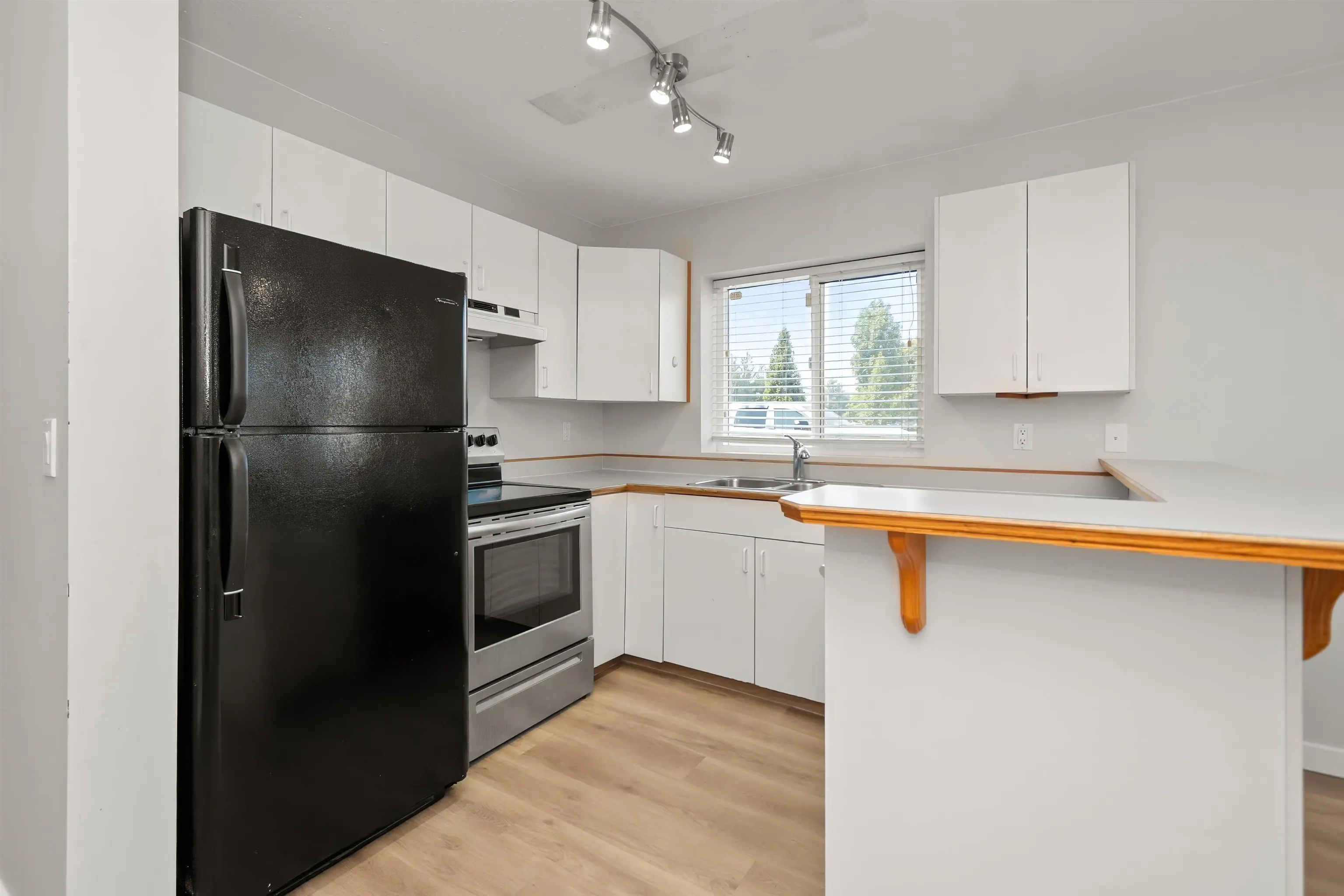 9206 Corbould Street #1