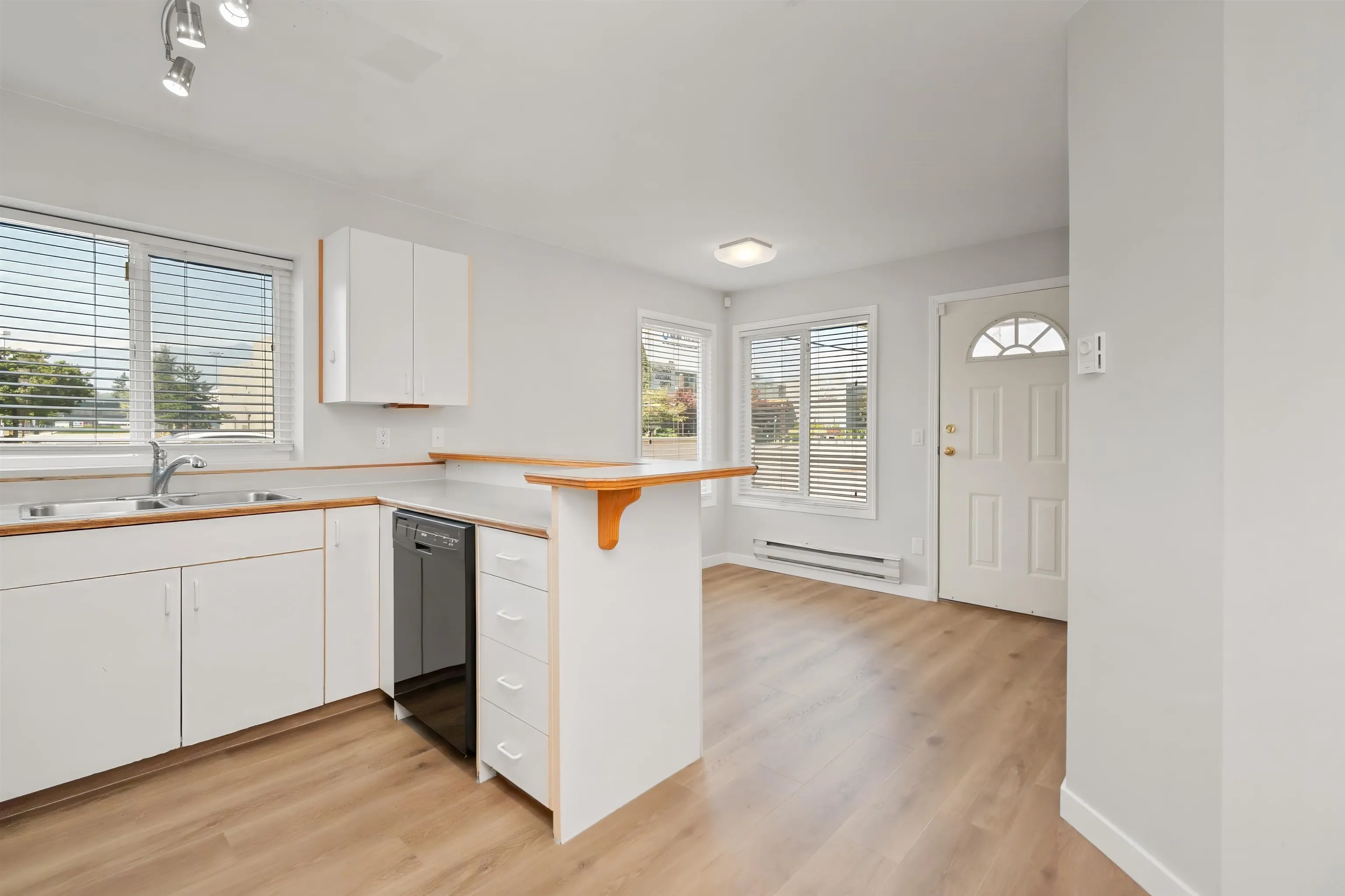 9206 Corbould Street #1
