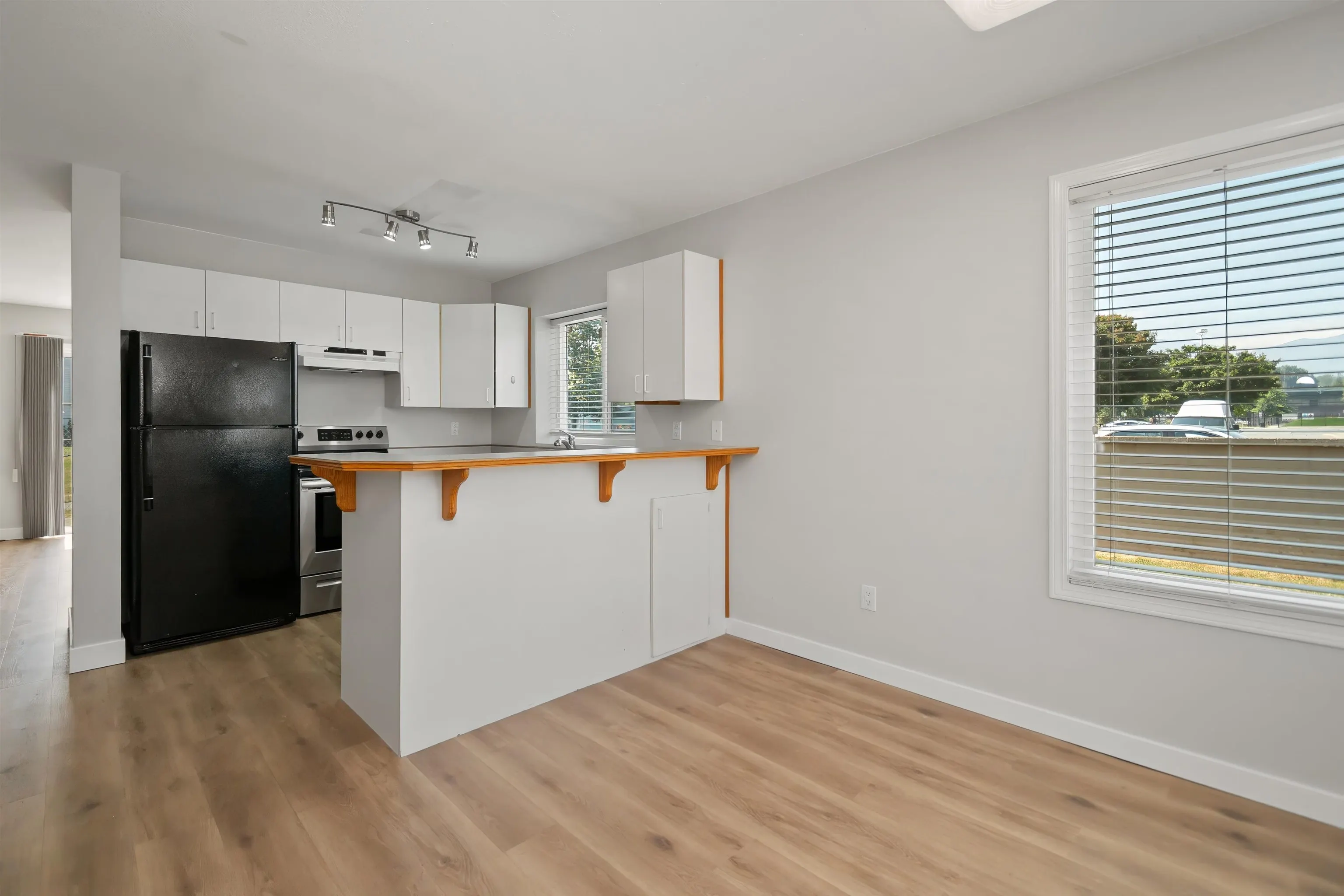 9206 Corbould Street #1