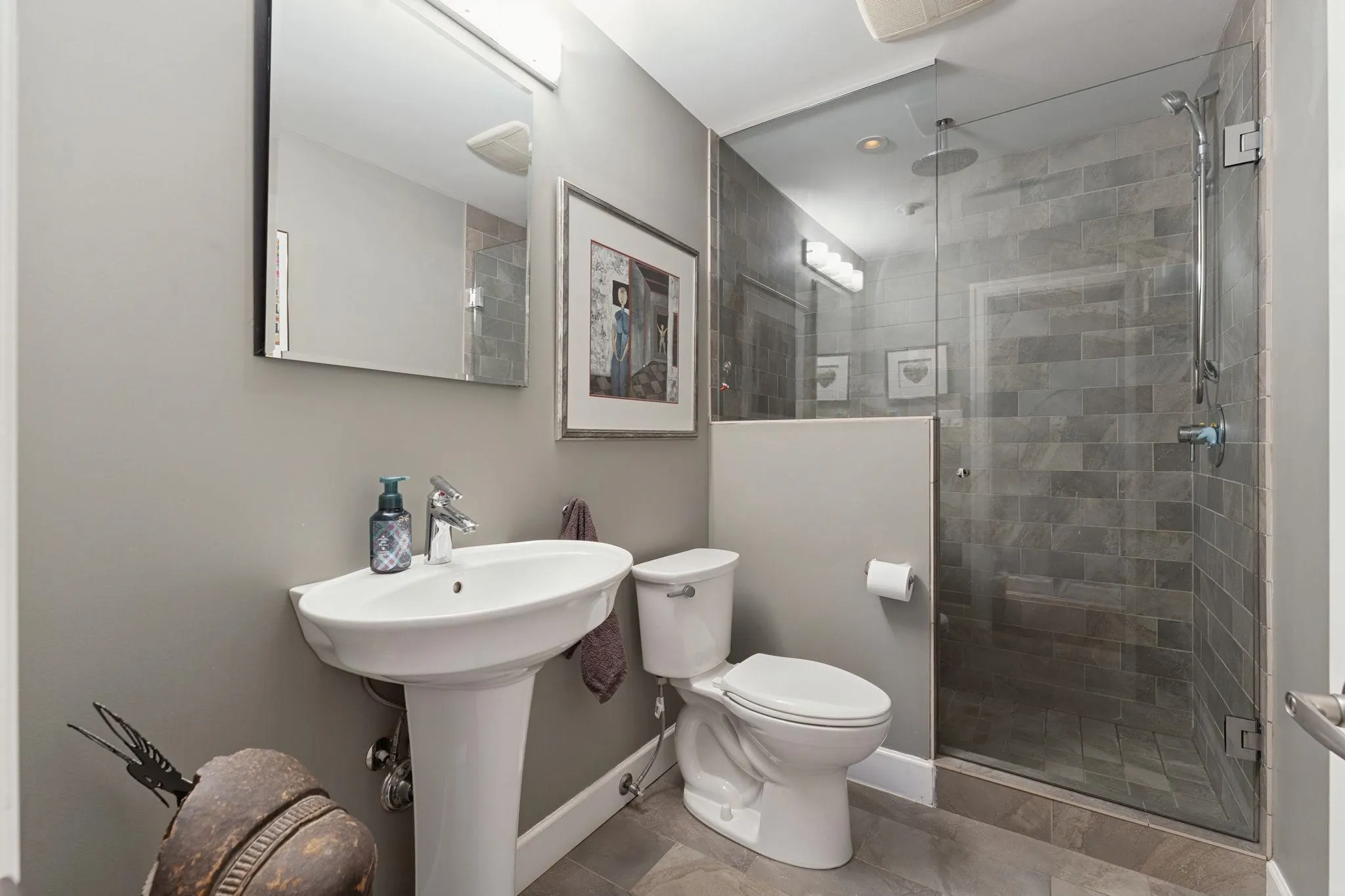 1283 Pinewood Crescent