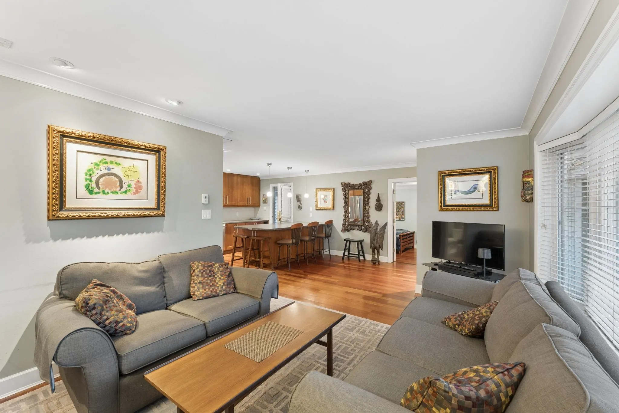 1283 Pinewood Crescent