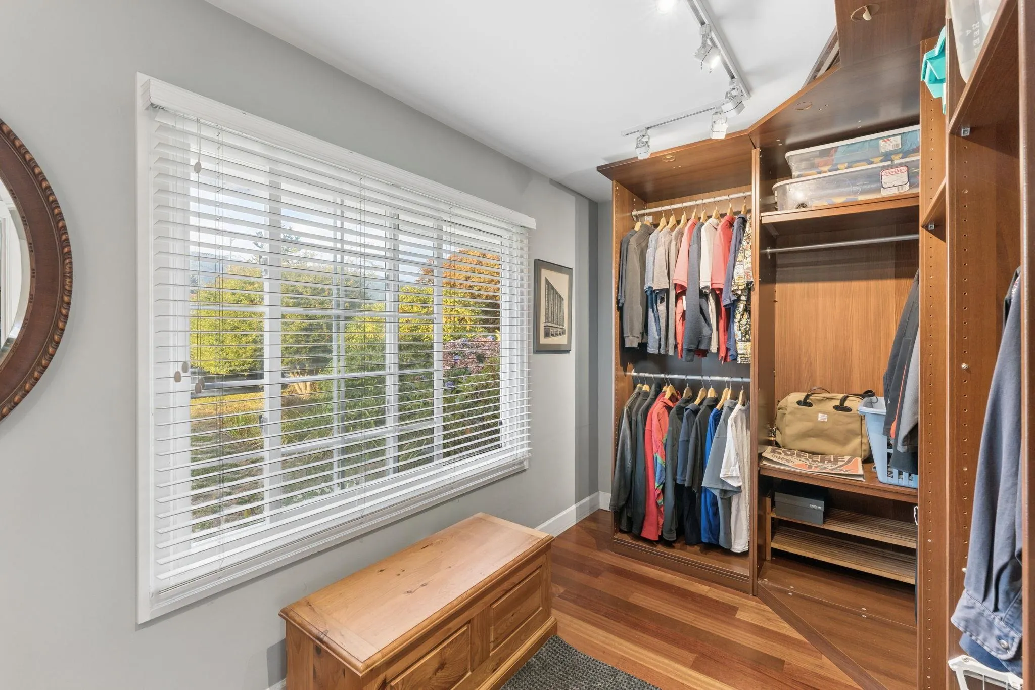 1283 Pinewood Crescent