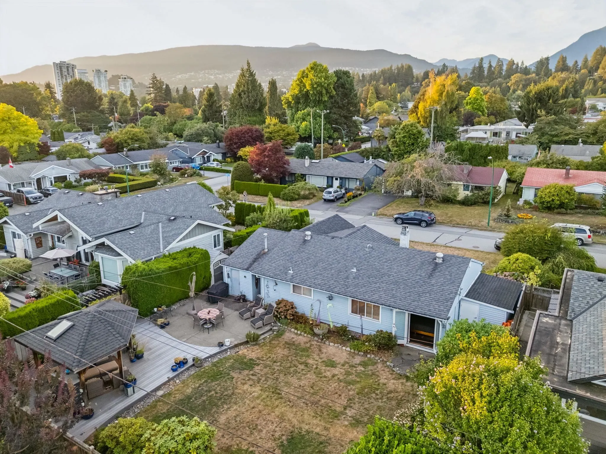 1283 Pinewood Crescent