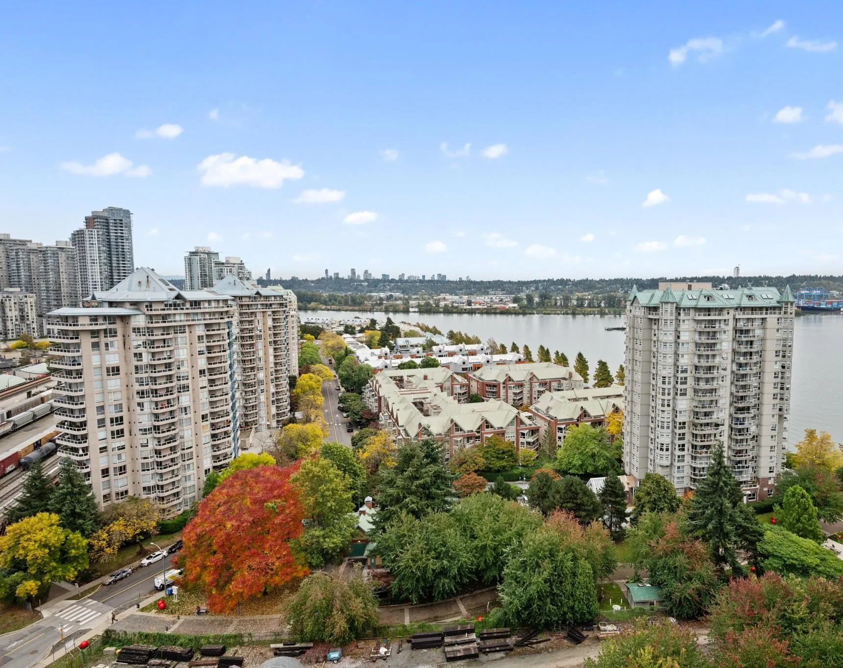 10 Laguna Court #2102
