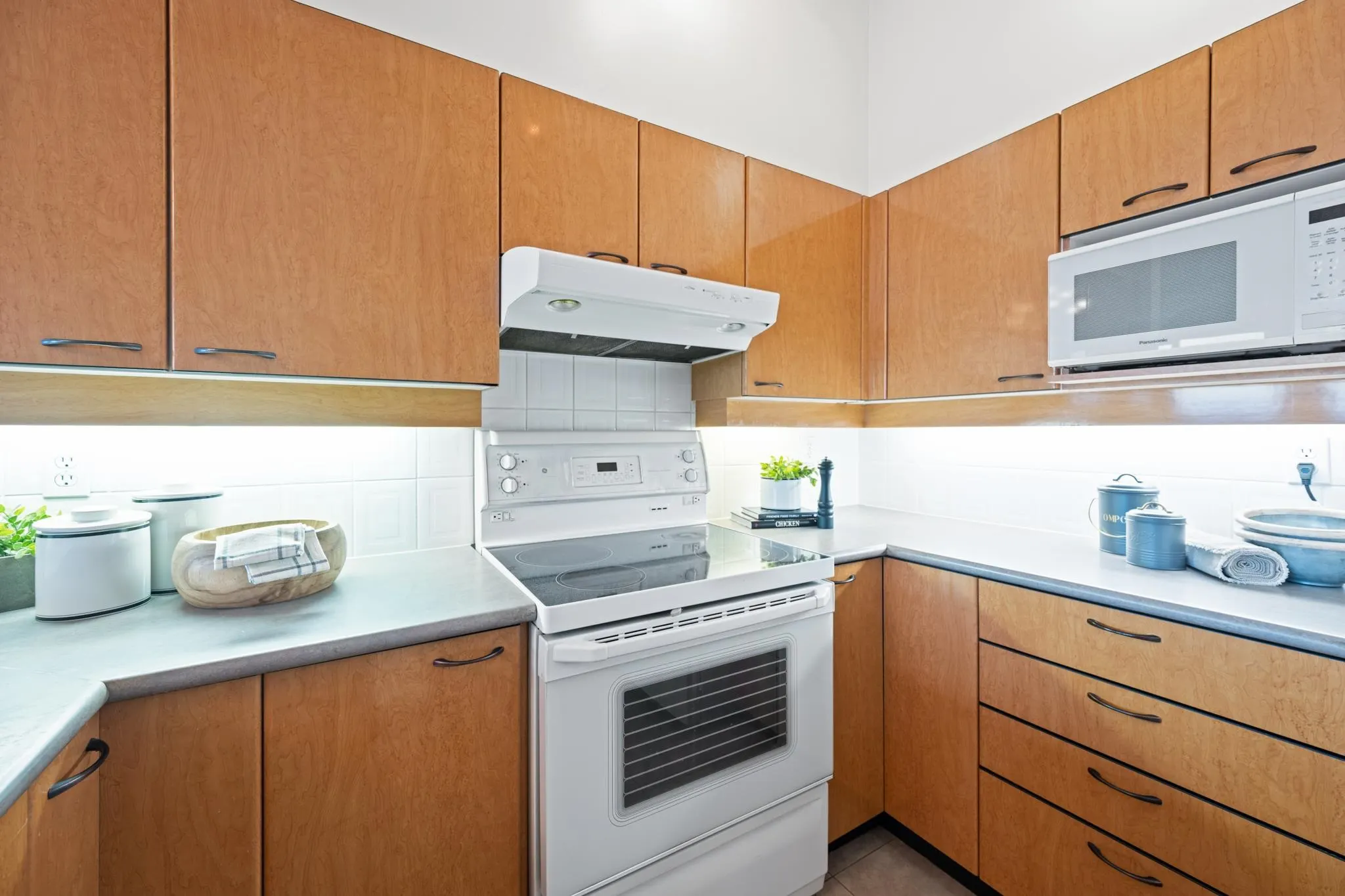 10 Laguna Court #2102