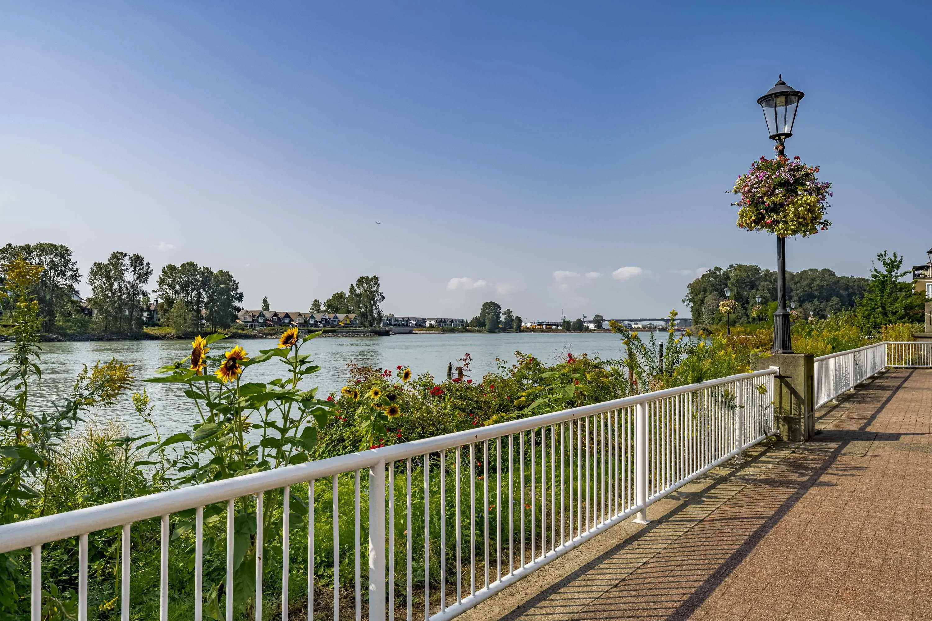 10 Laguna Court #2102
