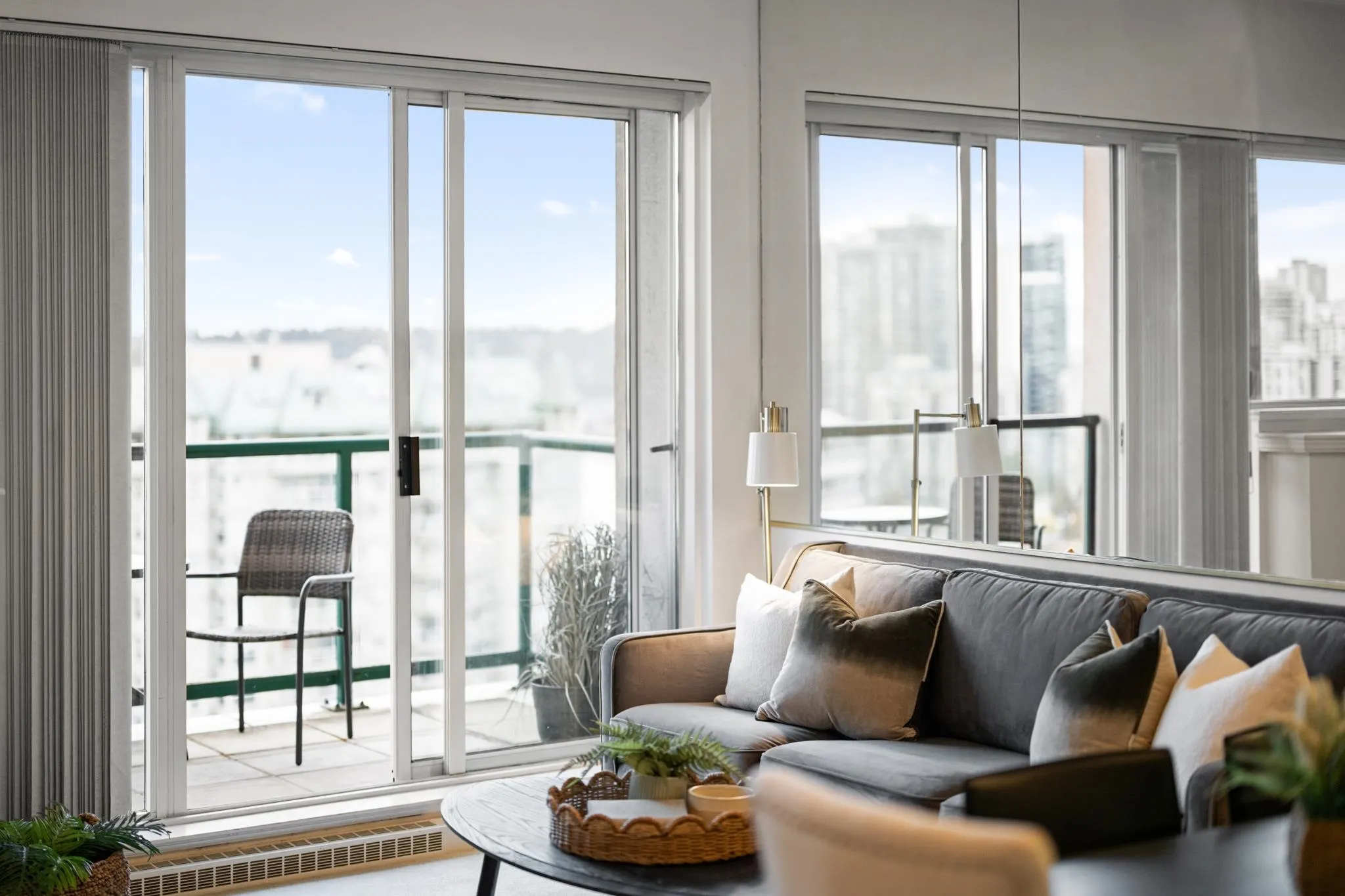 10 Laguna Court #2102