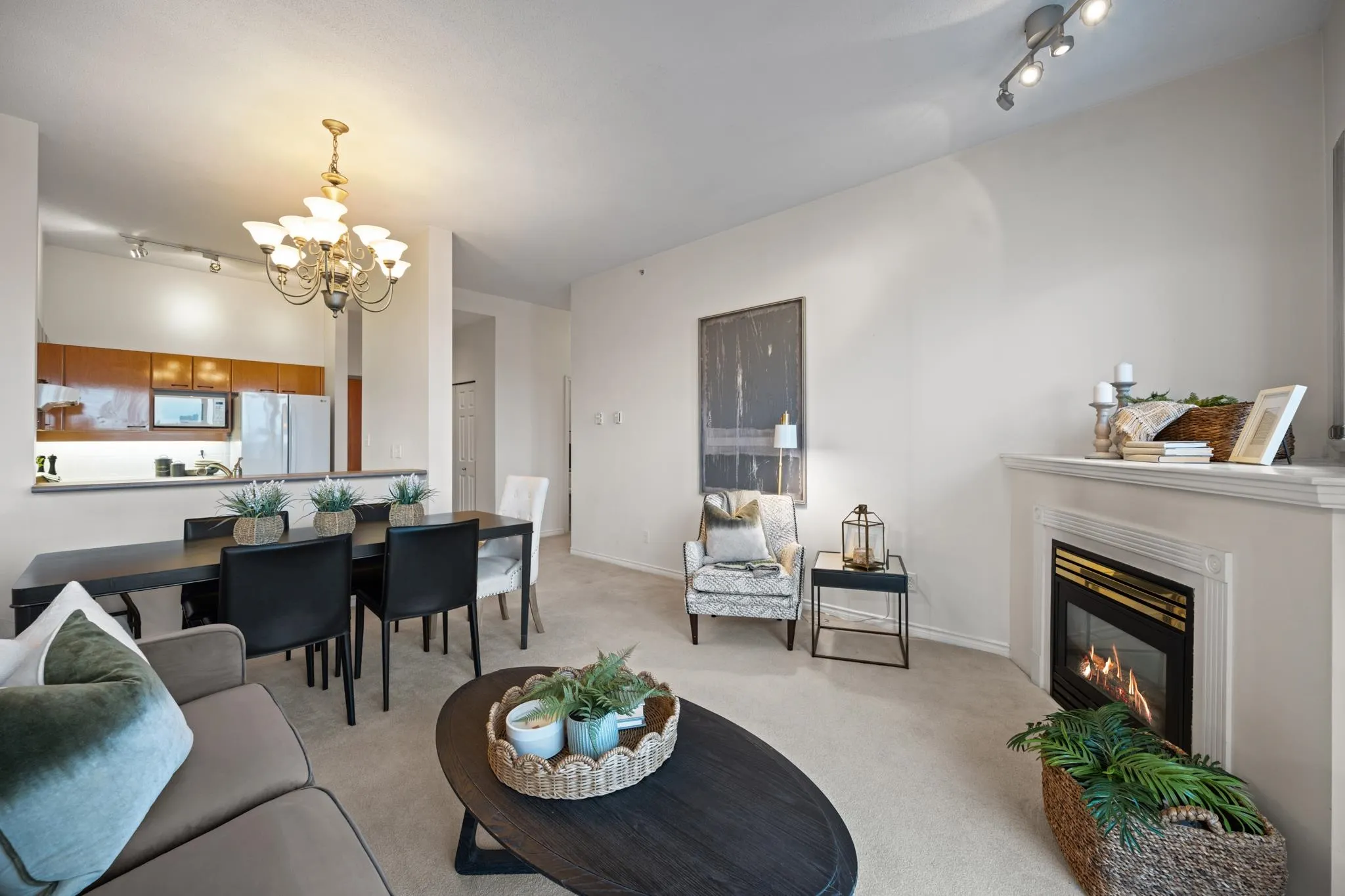 10 Laguna Court #2102