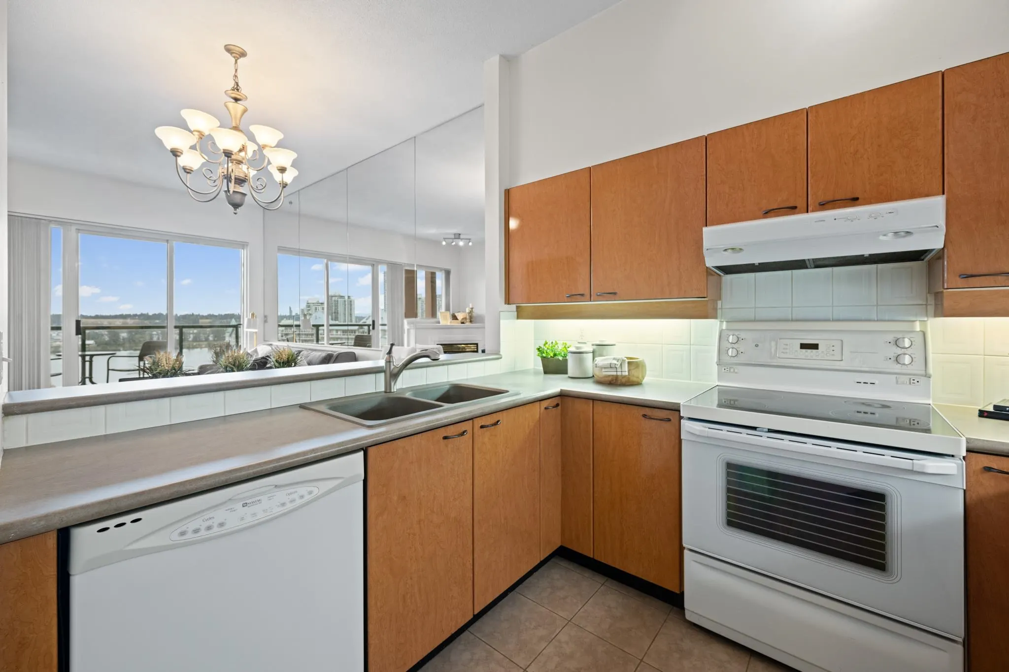 10 Laguna Court #2102