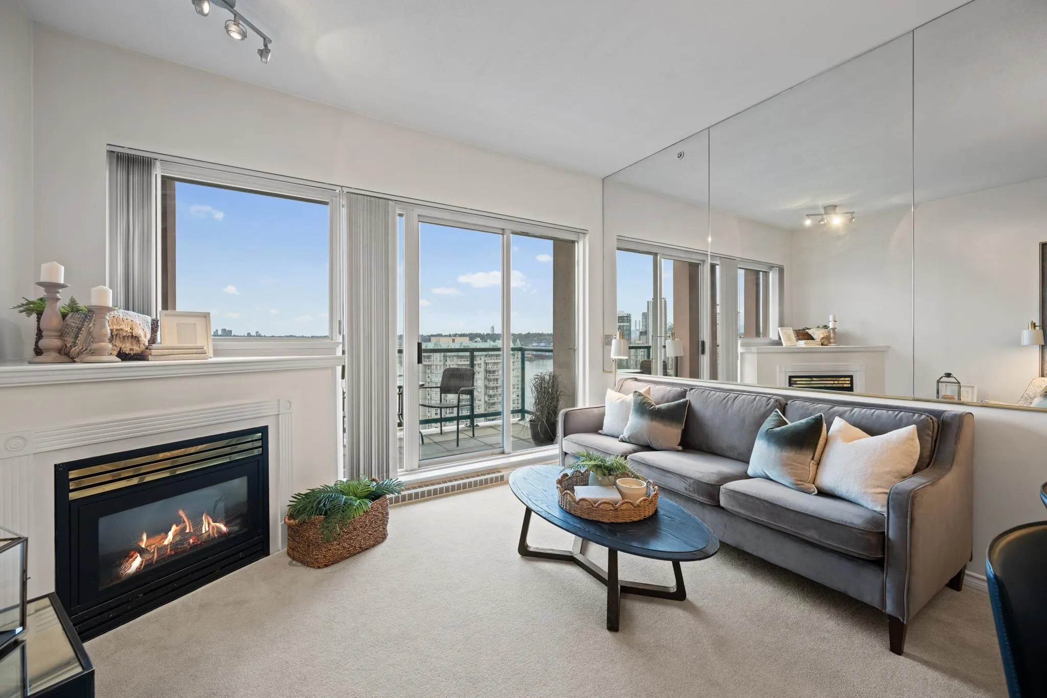 10 Laguna Court #2102