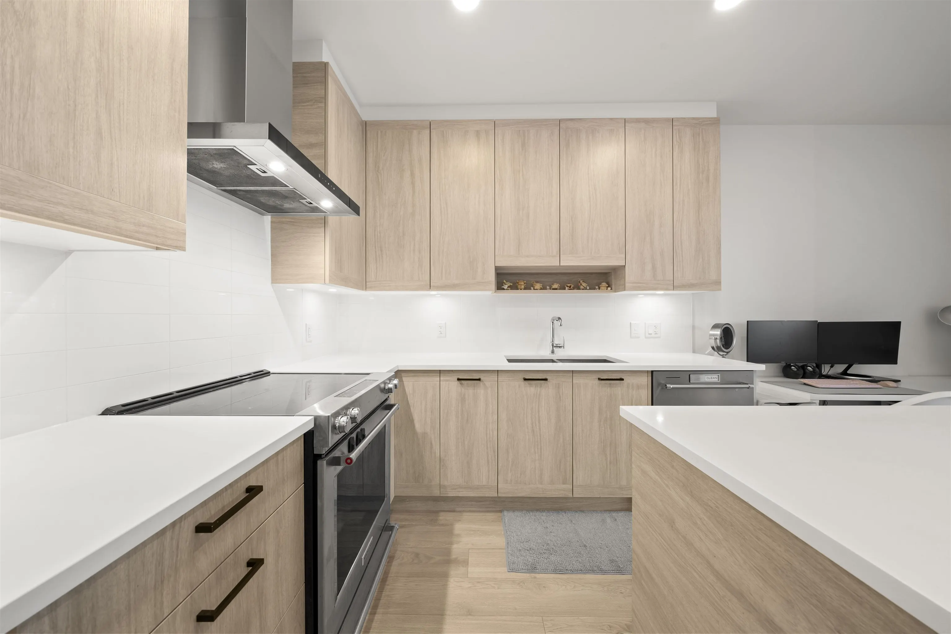 7579 16th Street #507