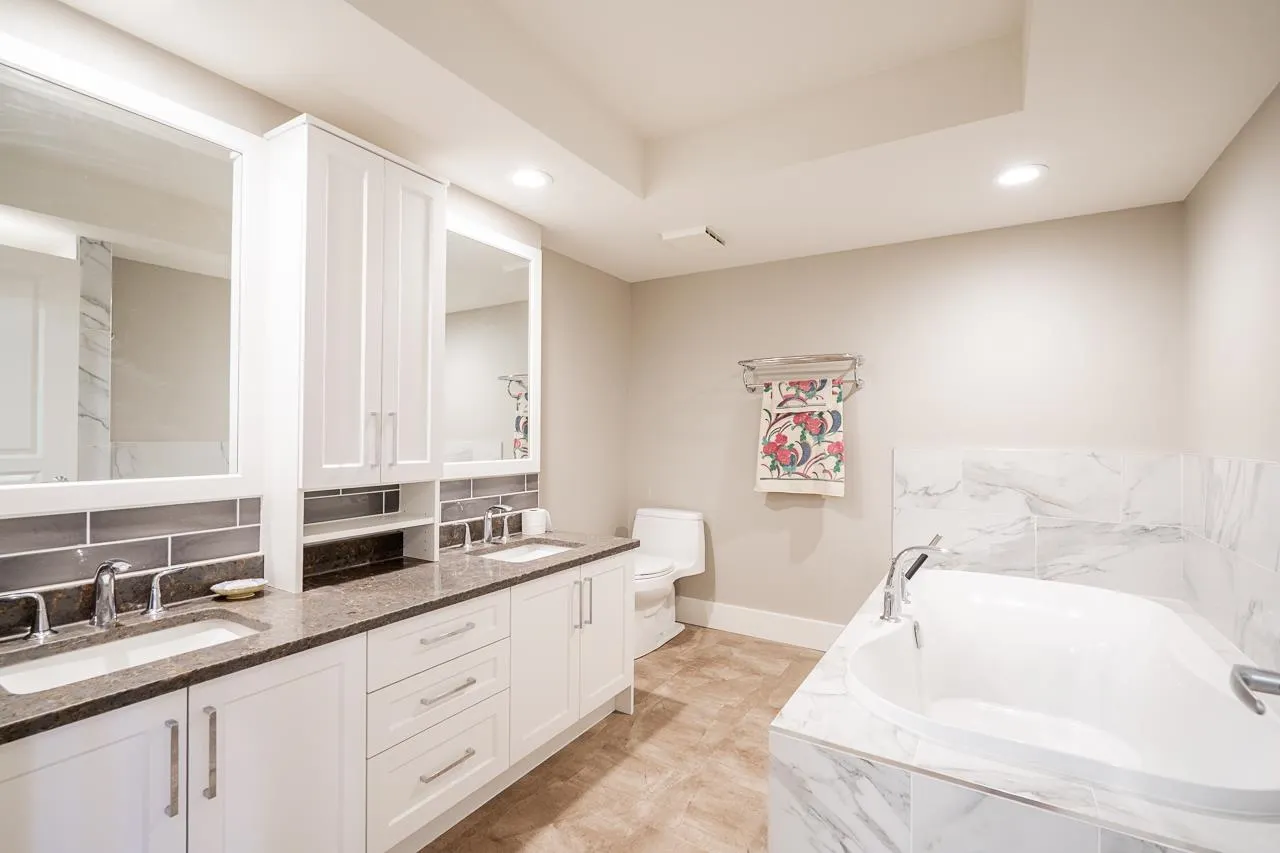 15466 North Bluff Road #506