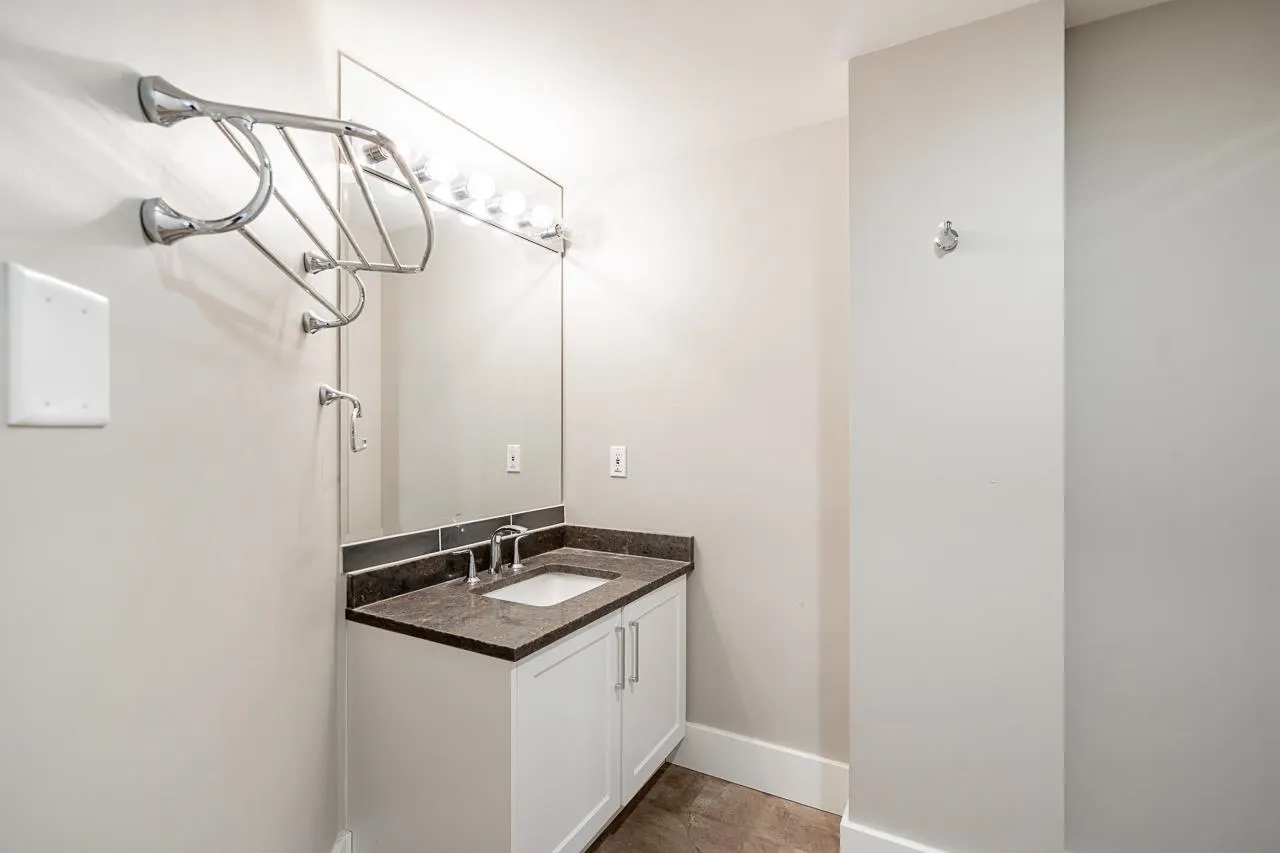15466 North Bluff Road #506