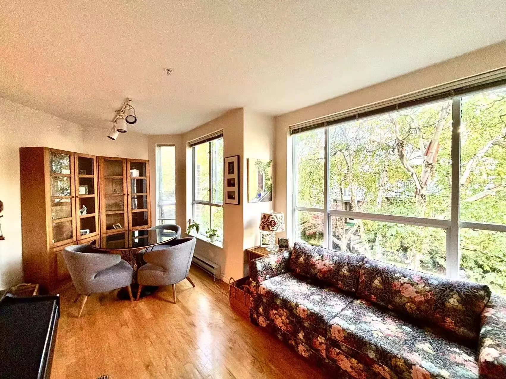 5670 Hampton Place #209