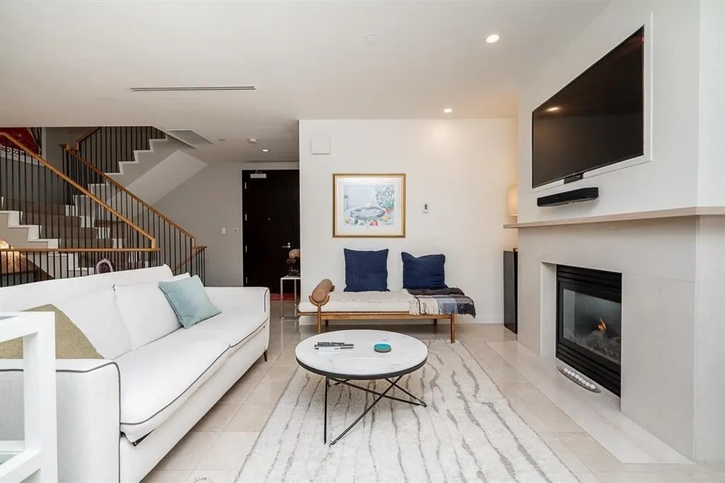 1163 W Cordova Street