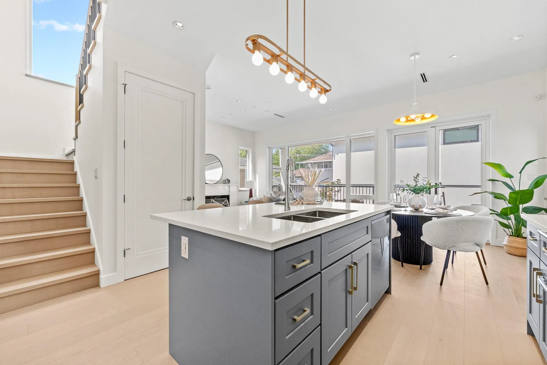 5079 Elgin Street