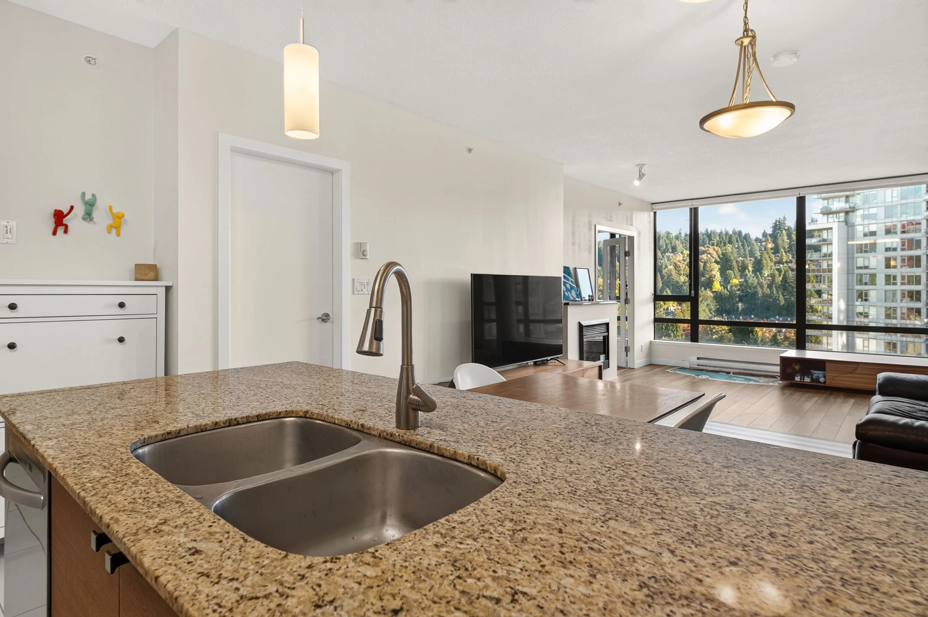 400 Capilano Road #1503
