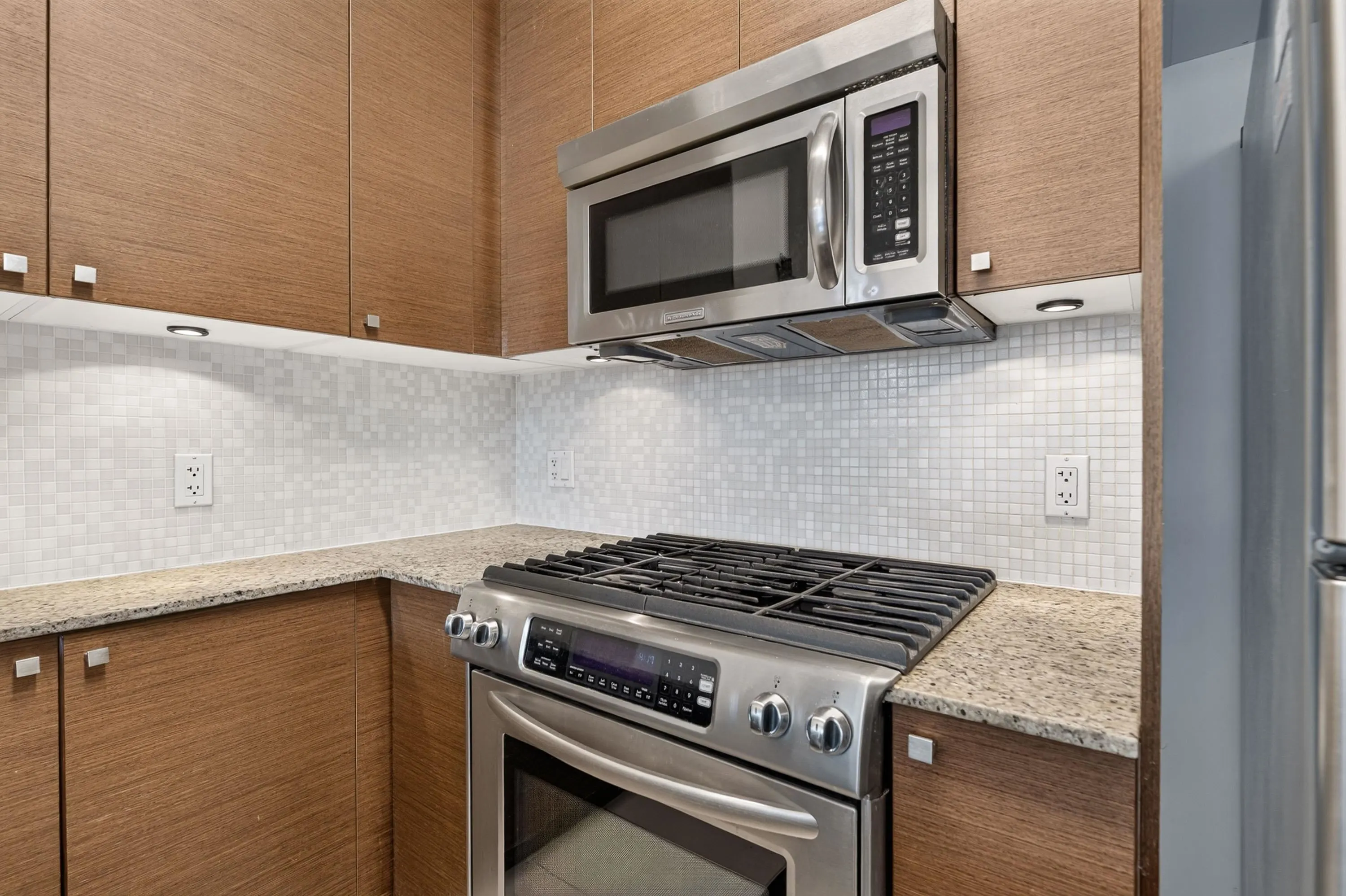 400 Capilano Road #1503