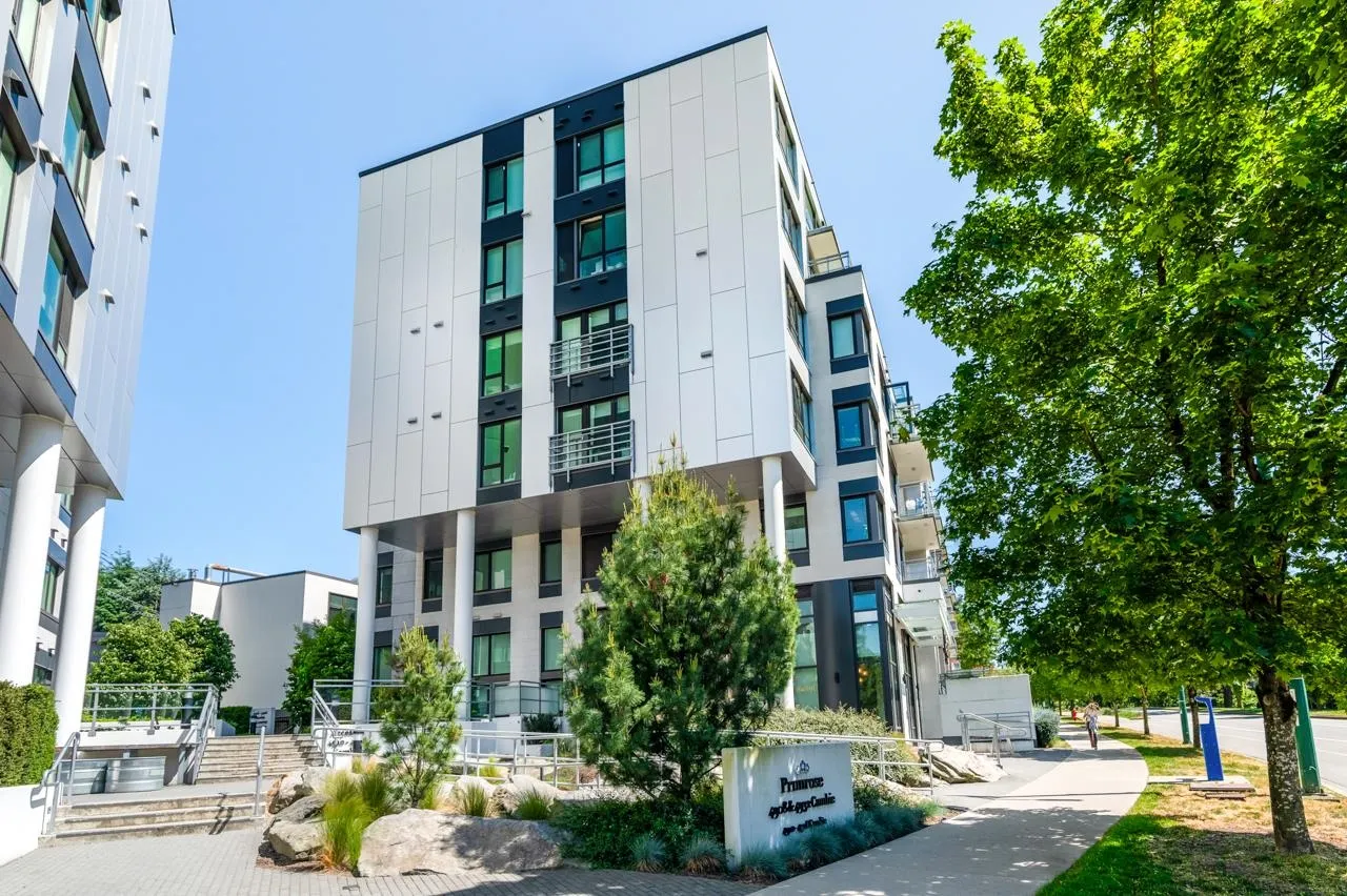 4932 Cambie Street #302