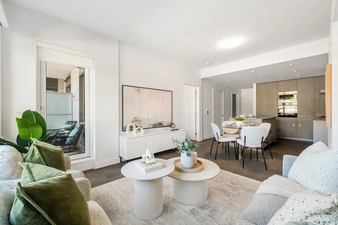 4932 Cambie Street #302